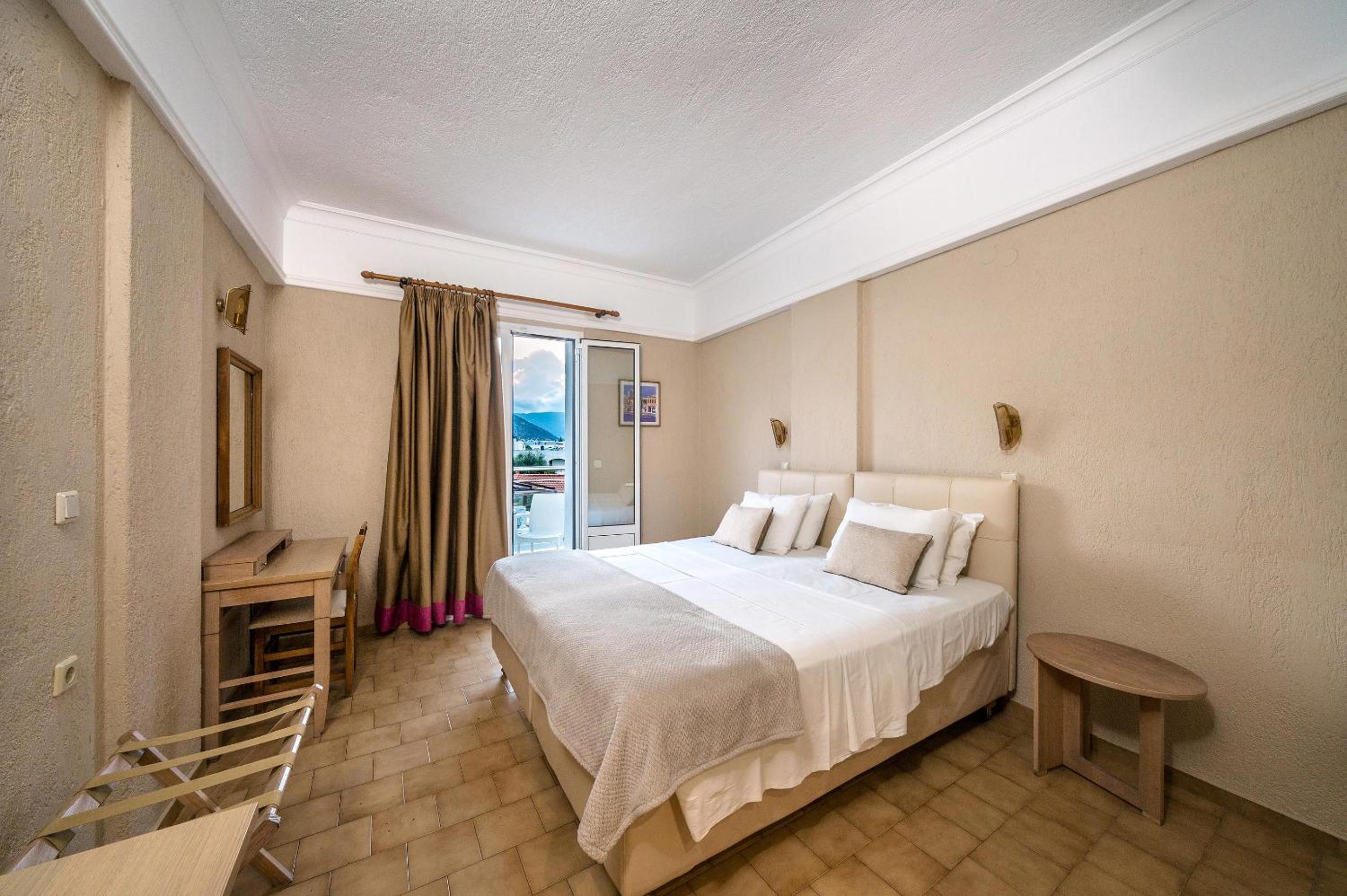 Double or Twin Room - Photo 2