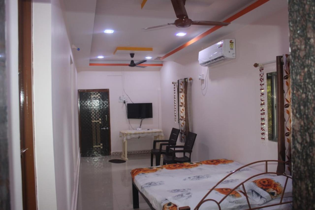 Double Room With Private Bathroom photo 3