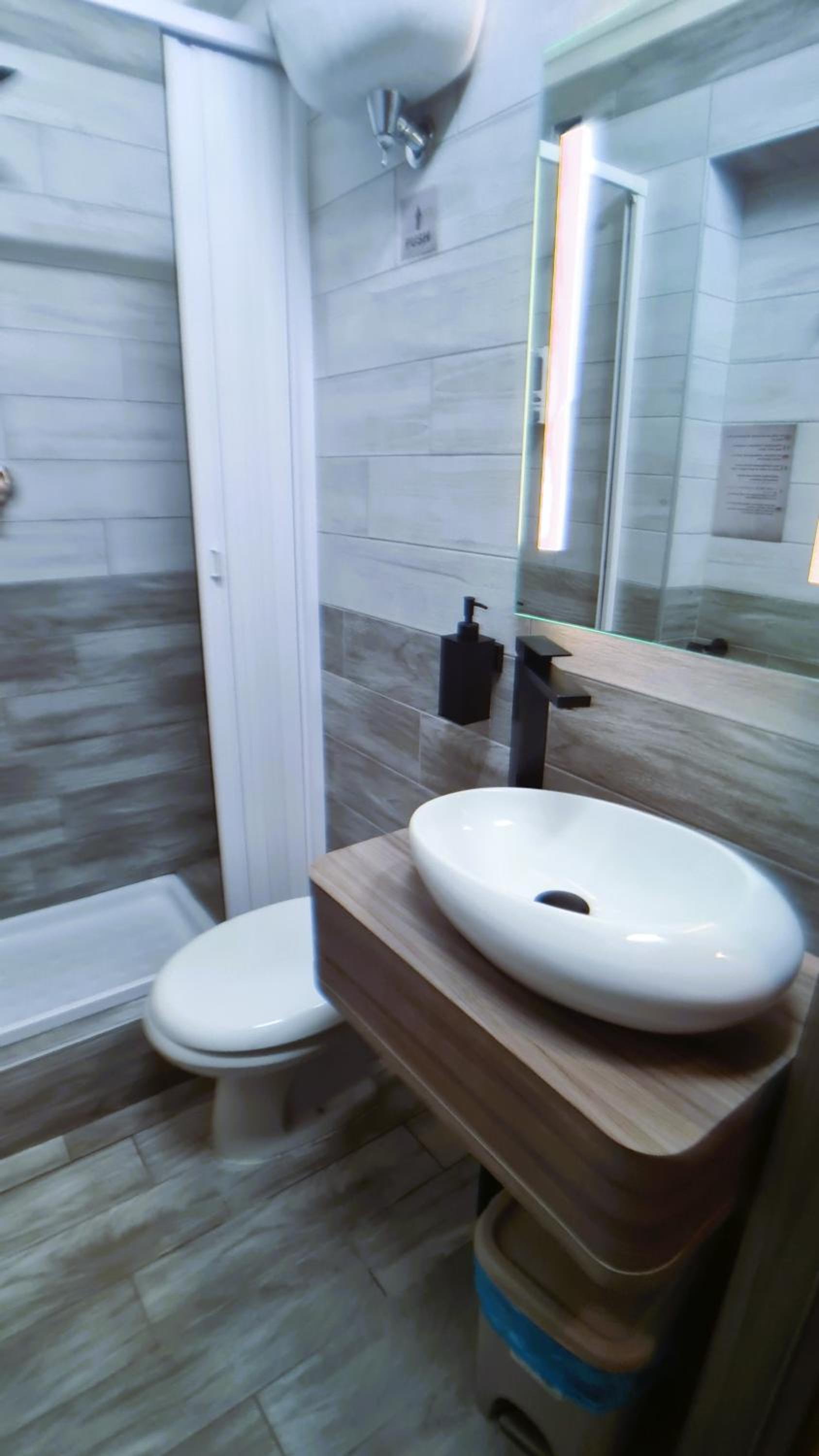 Double or Twin Room with Shared Bathroom photo 2