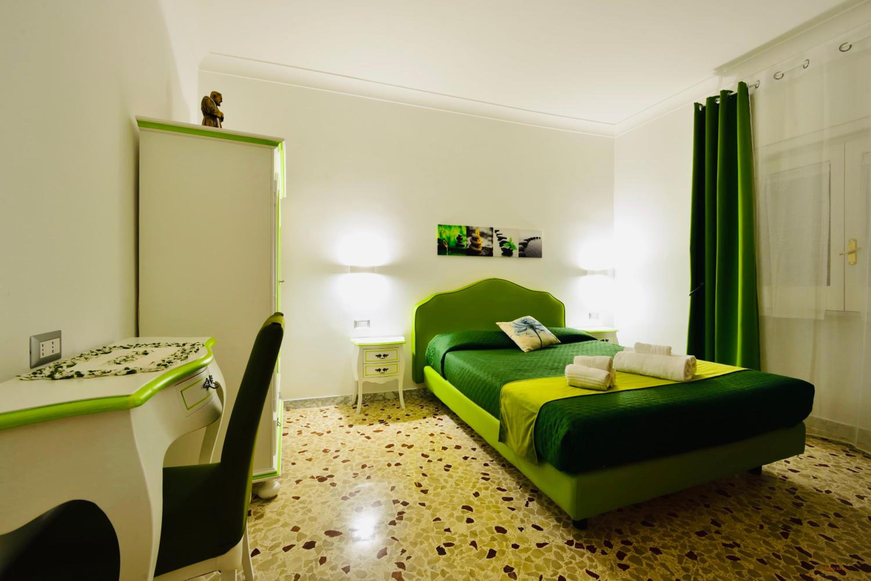 Two-Bedroom Suite photo 3