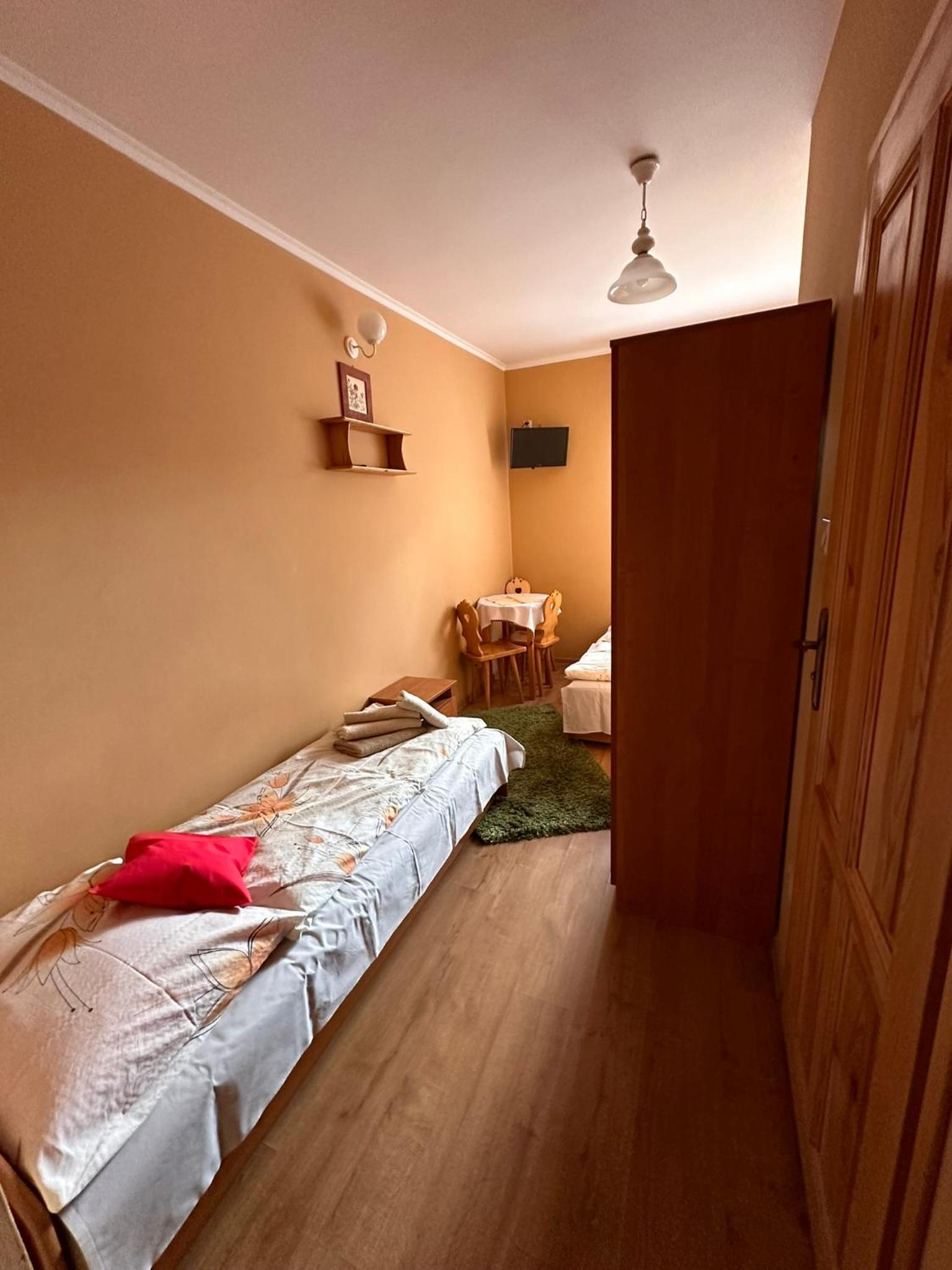 Triple Room - Photo 10