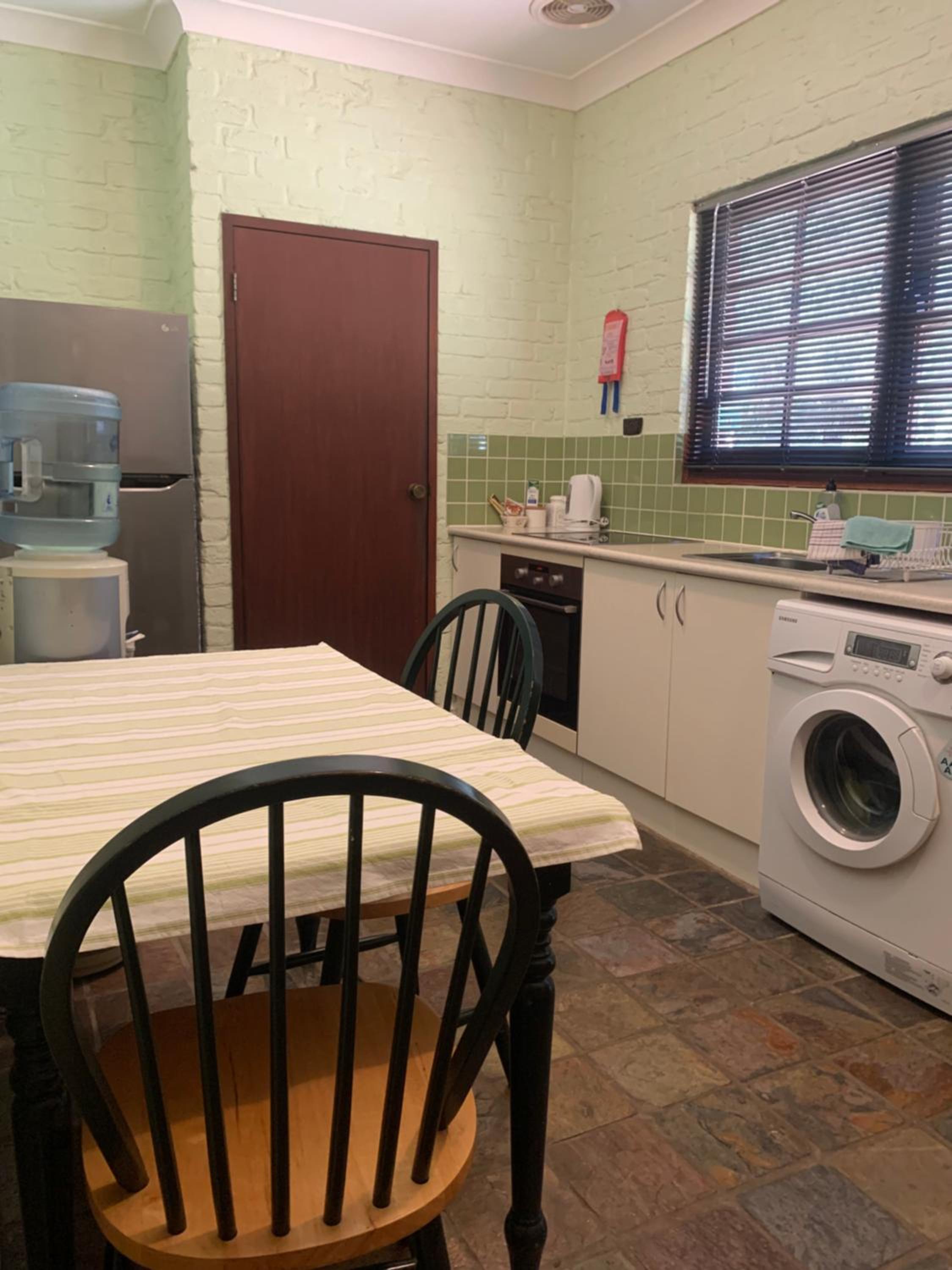 Studio Apartment - Photo 38