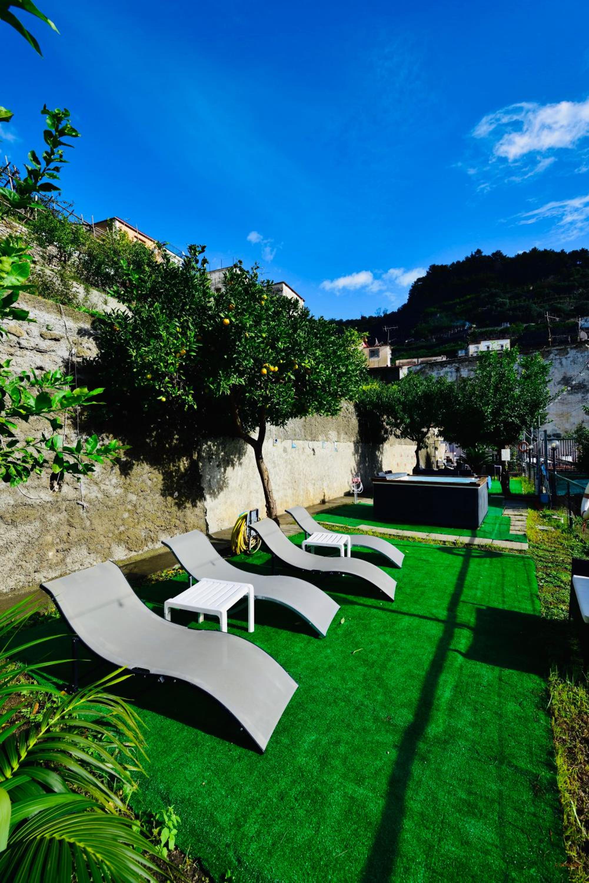 Standard Suite with Spa Bath and Terrace photo 3