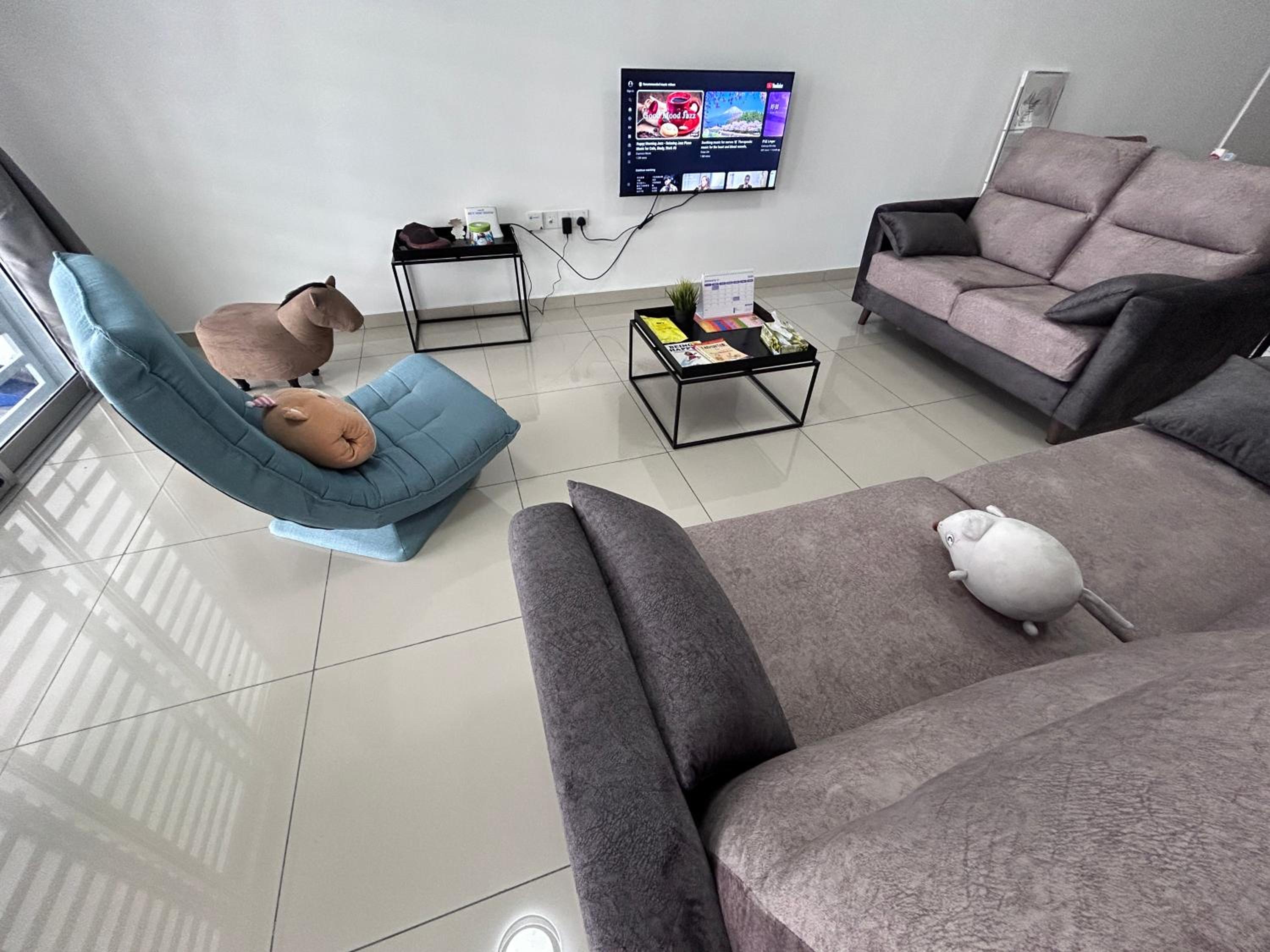 Four-Bedroom House photo 2