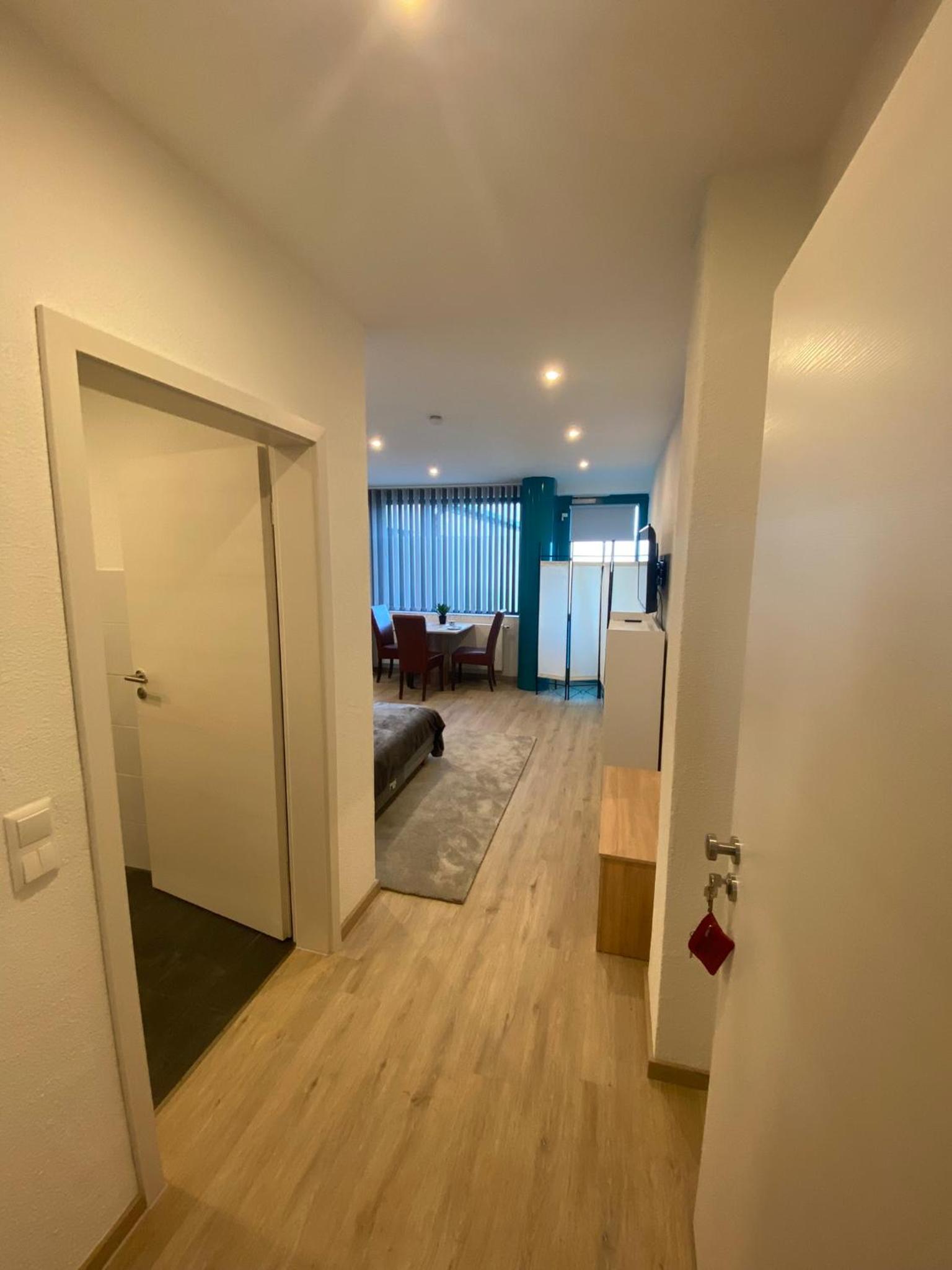 One-Bedroom Apartment photo 1