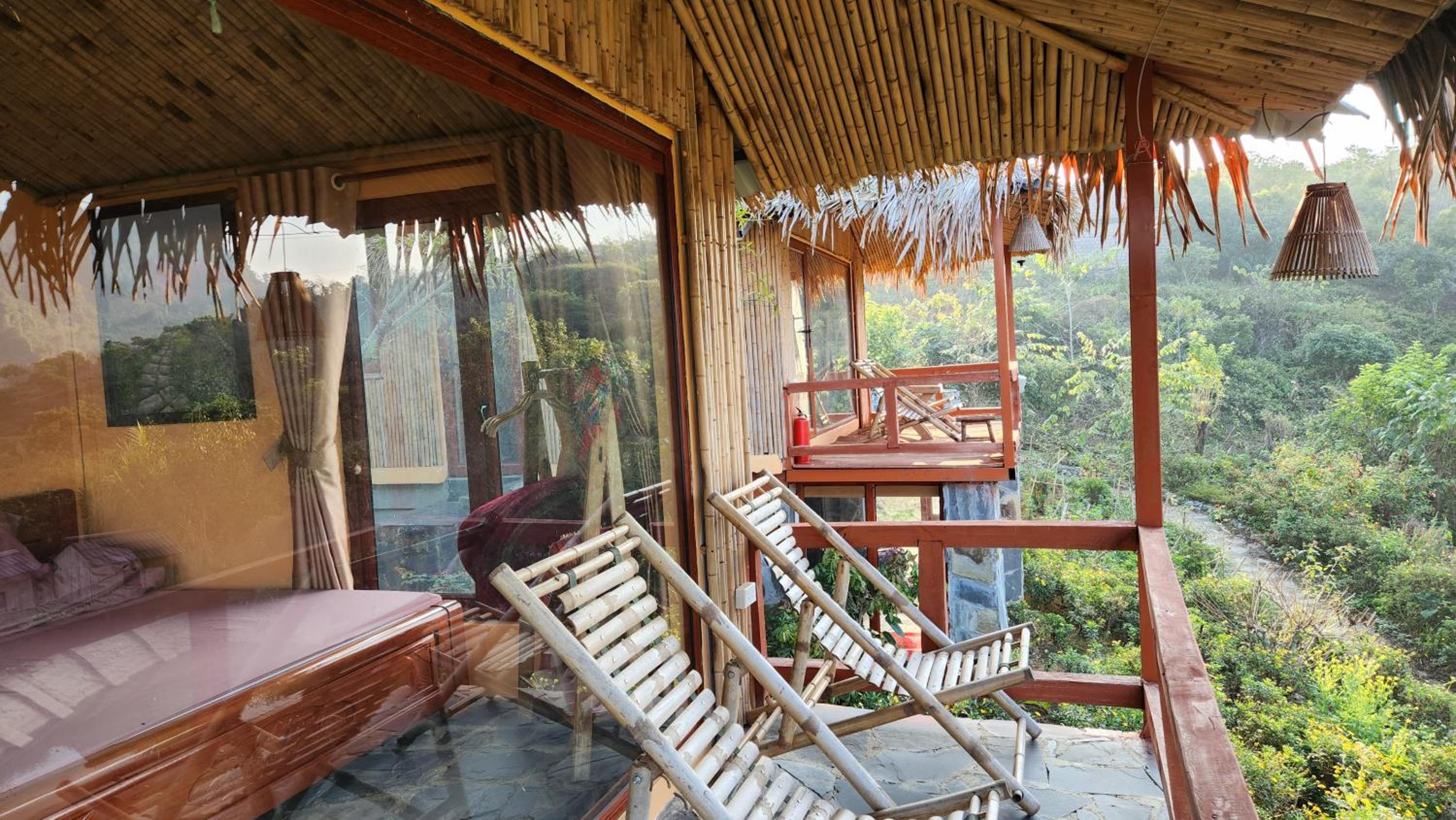 Bungalow with Garden View photo 2