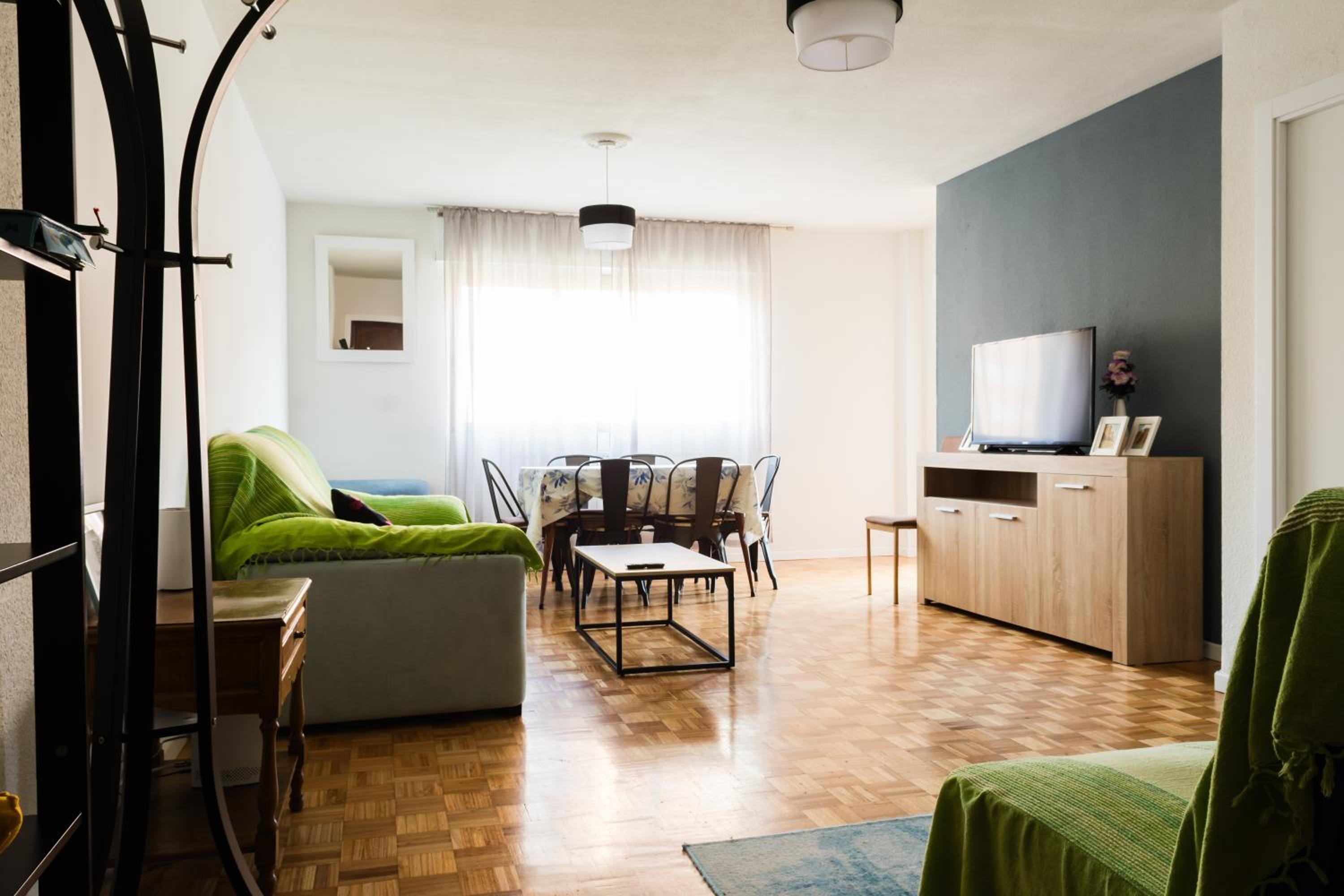 Casa de cuatro habitaciones