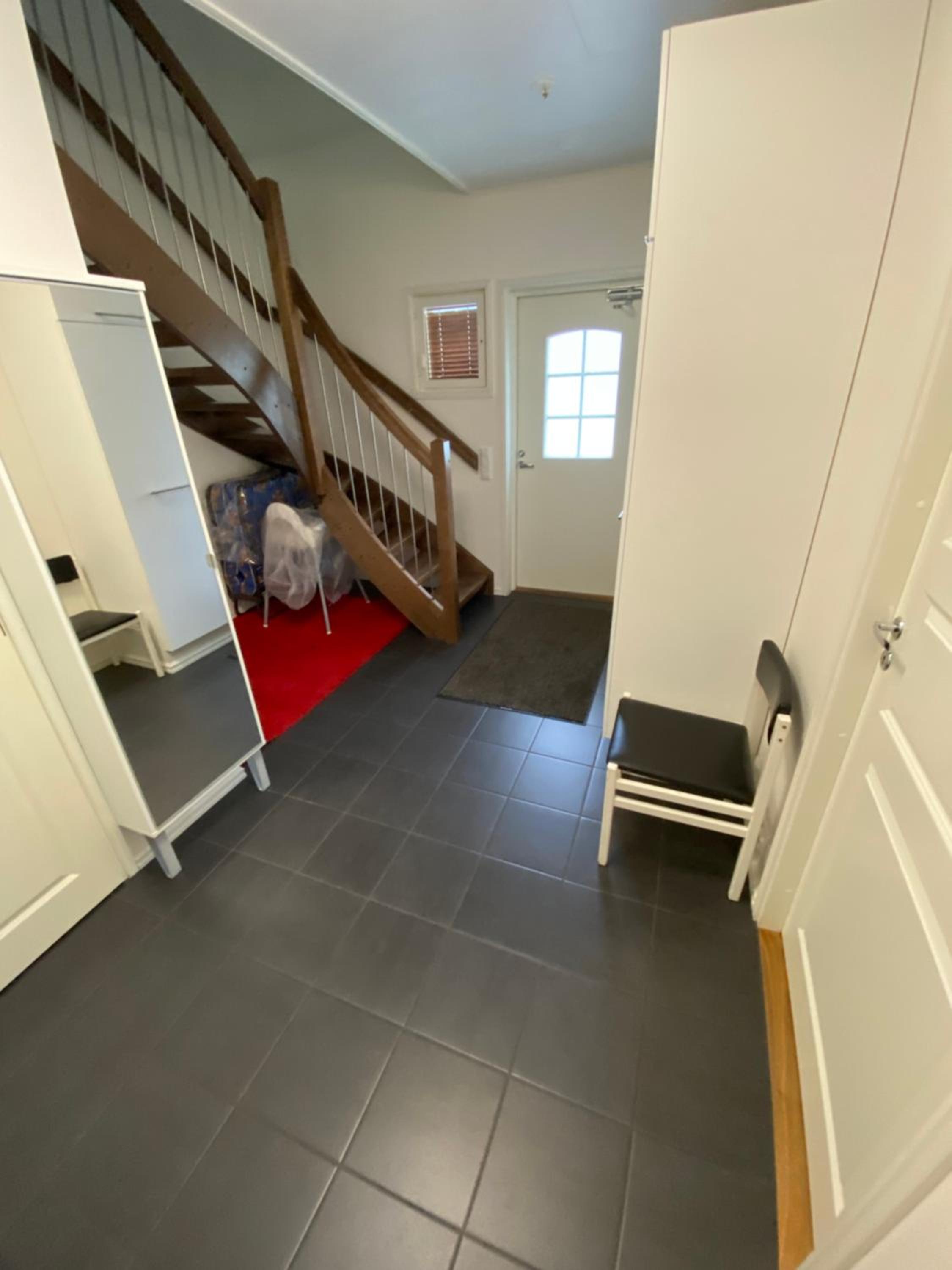 Three-Bedroom Apartment - Photo 4
