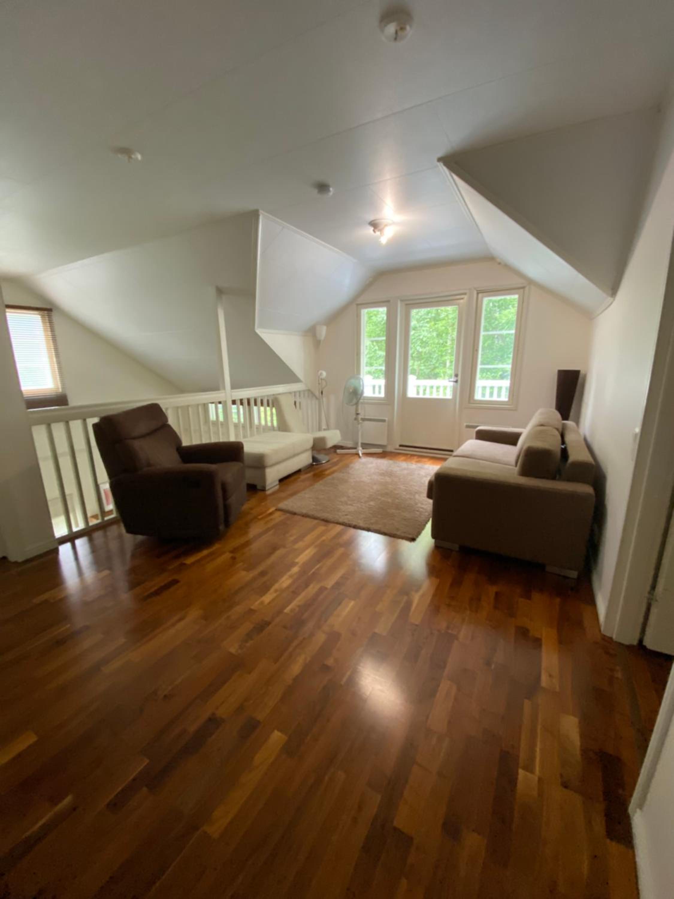 Three-Bedroom Apartment - Photo 13