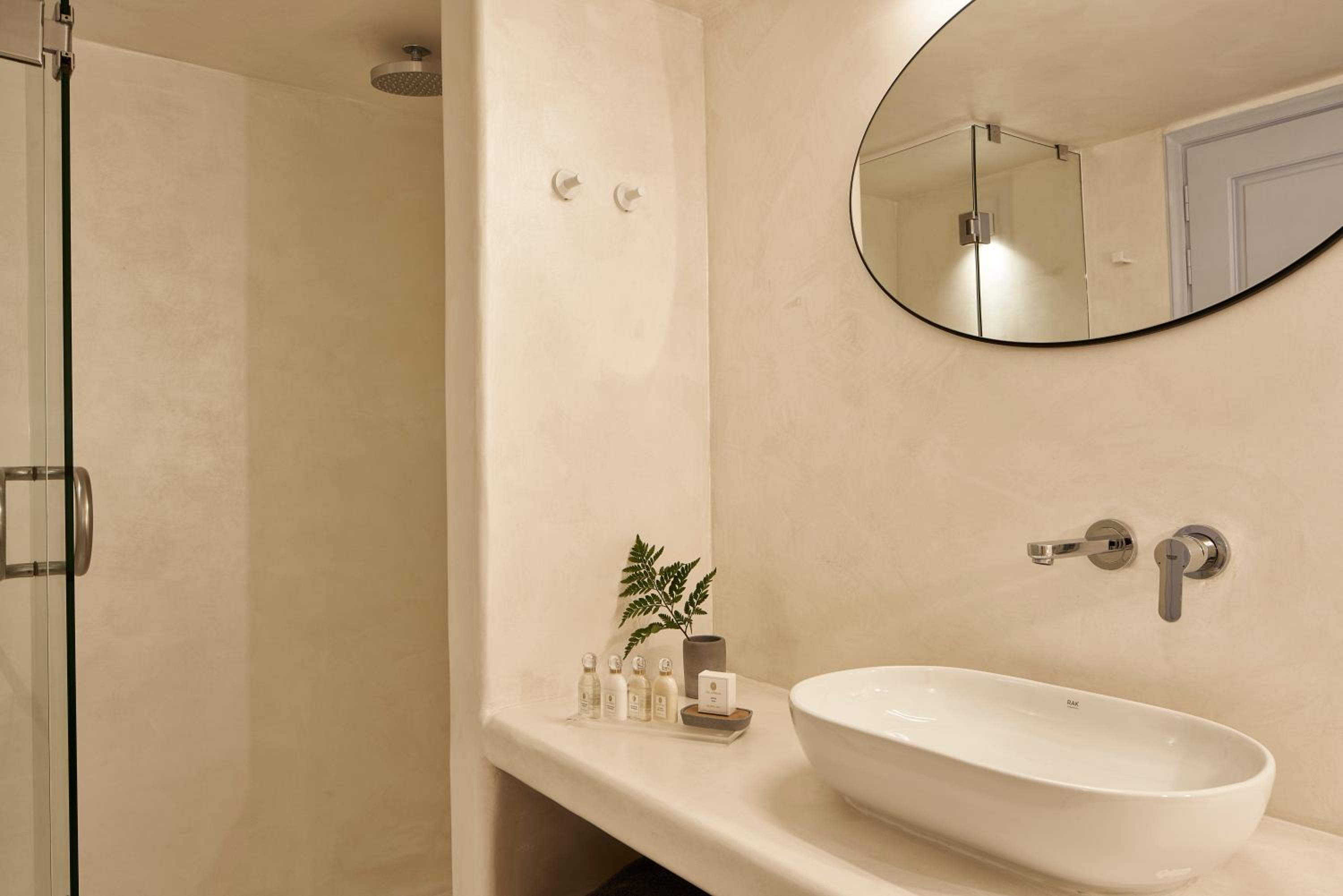 Two-Bedroom Villa with Hot Tub - Photo 22