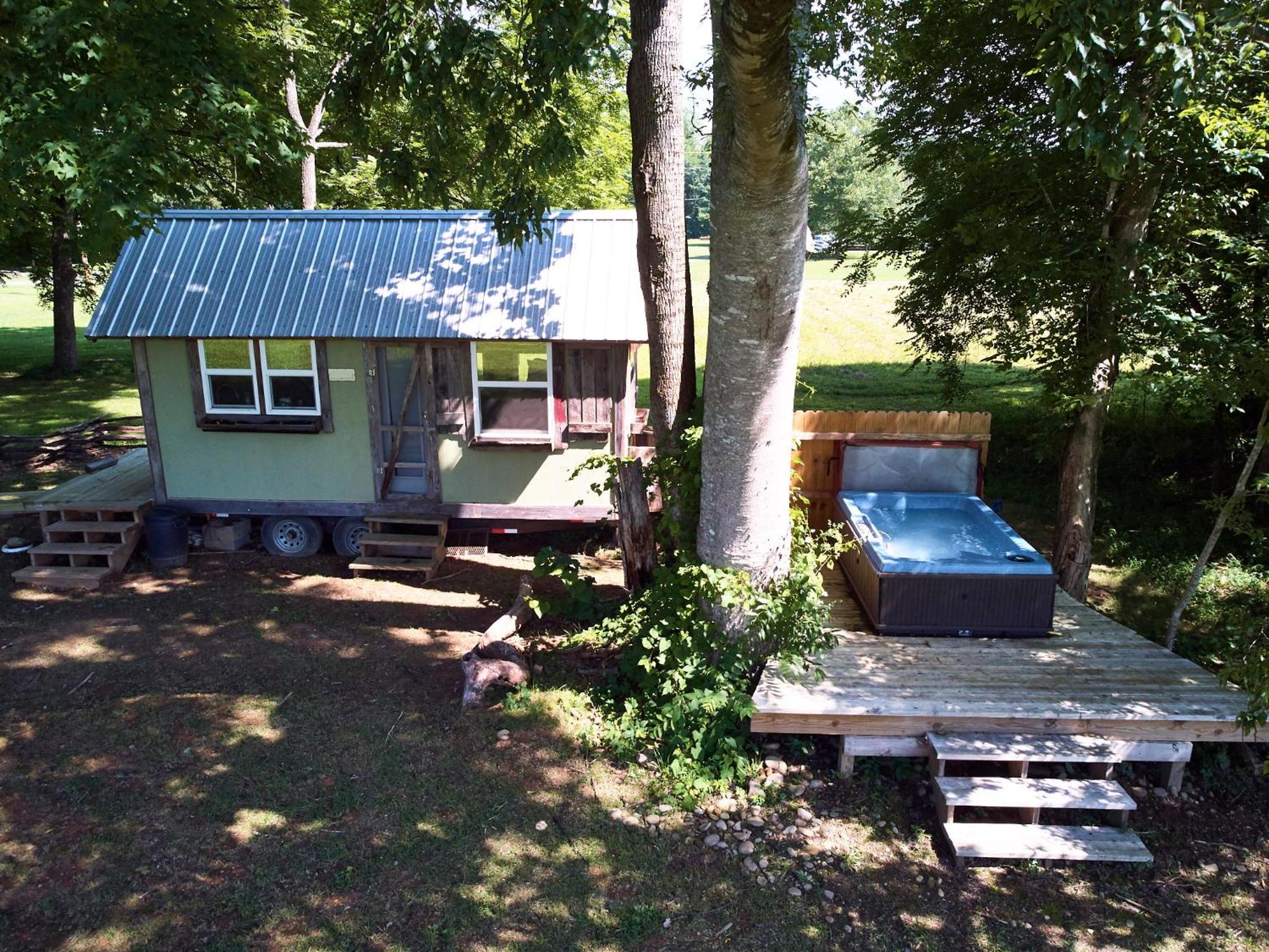 Bungalow - Water Front photo 3