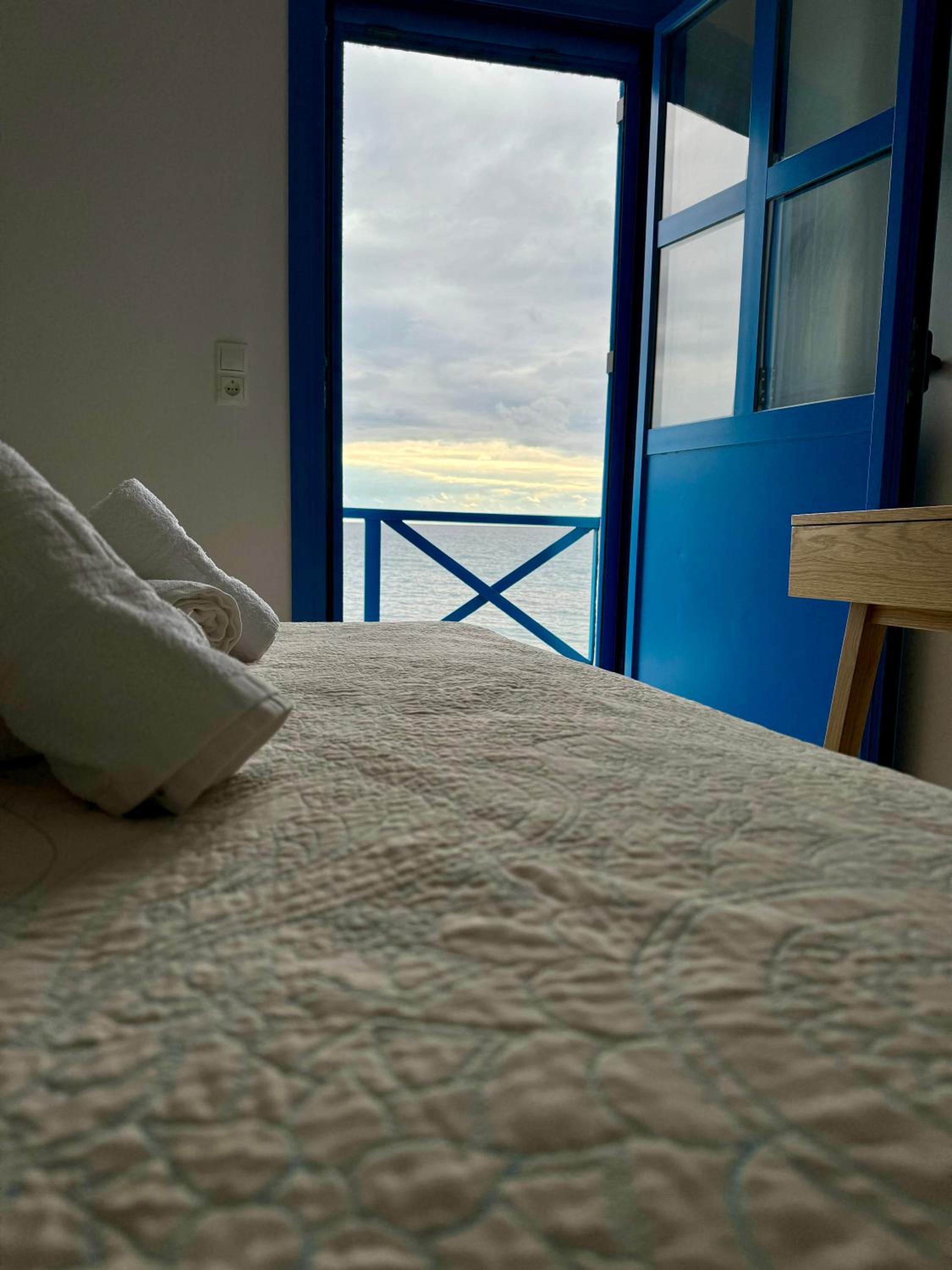 Double Room with Balcony and Sea View photo 1