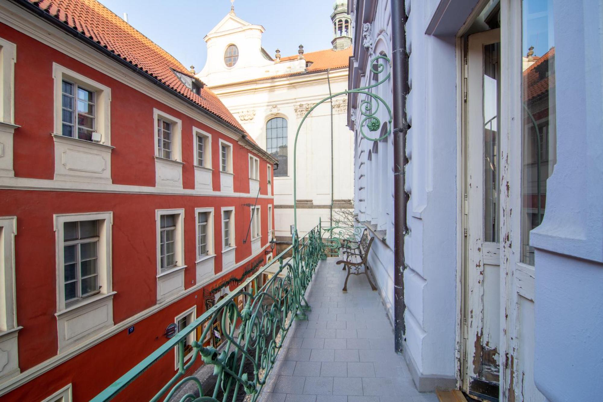 Apartment with Balcony