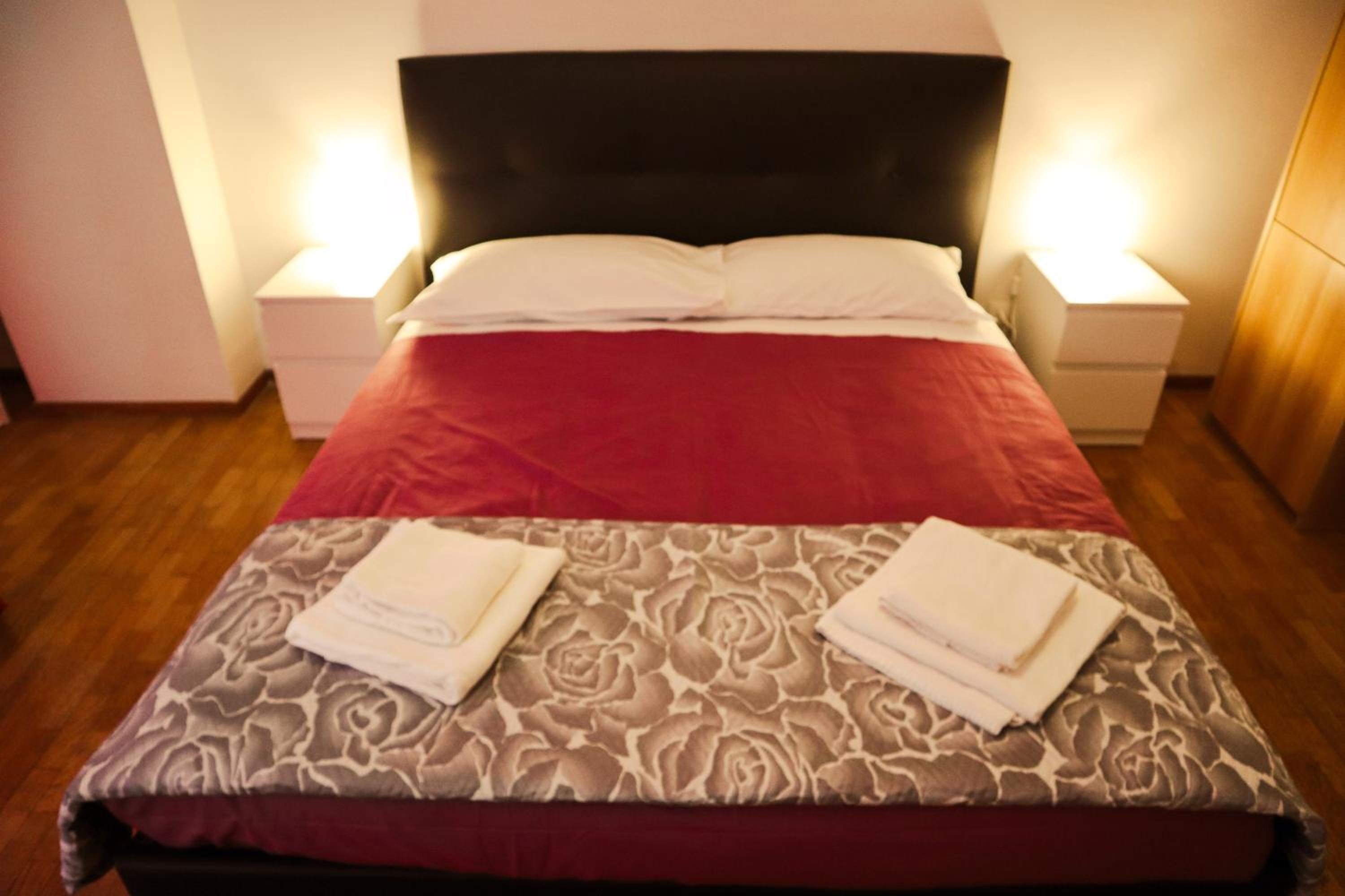 Standard Double Room With Shared Bathroom photo 1