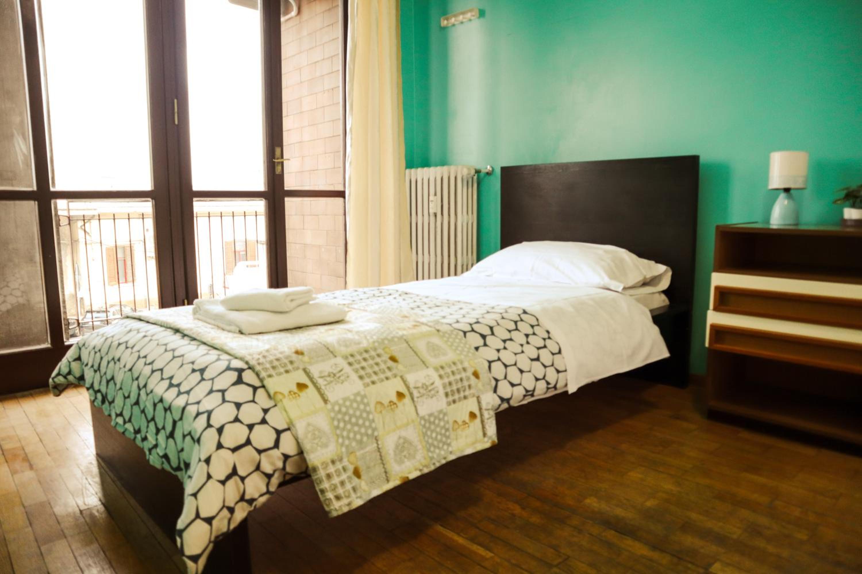 Standard Single Room With Shared Bathroom photo 1