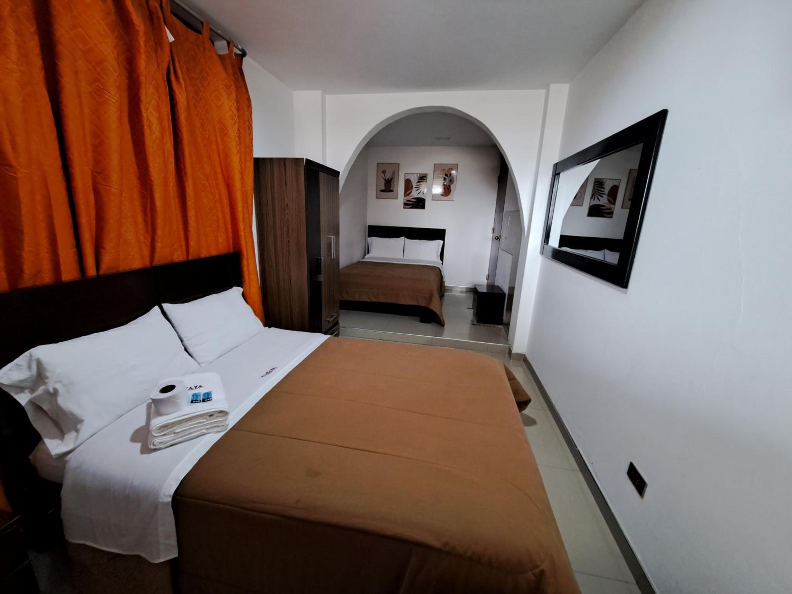 Double Room with Two Double Beds photo 2