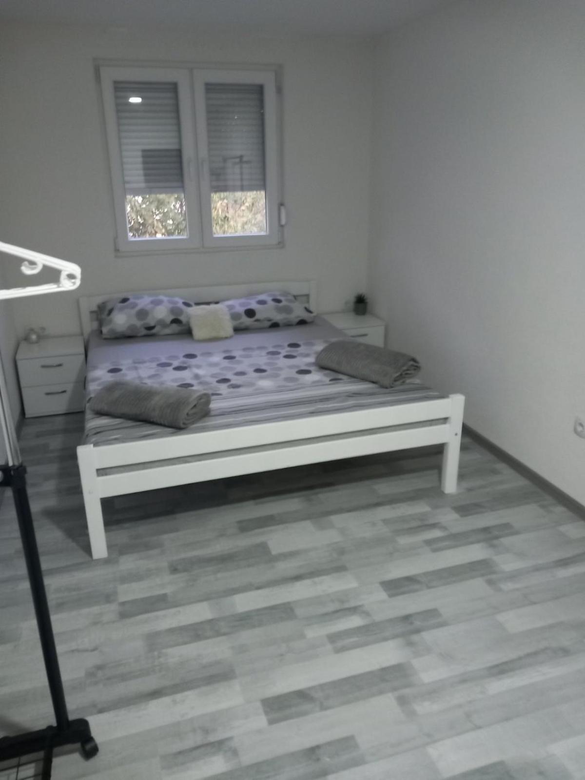 Three-Bedroom Apartment photo 2