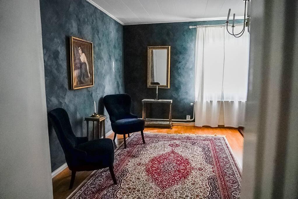 Three-Bedroom Apartment photo 2