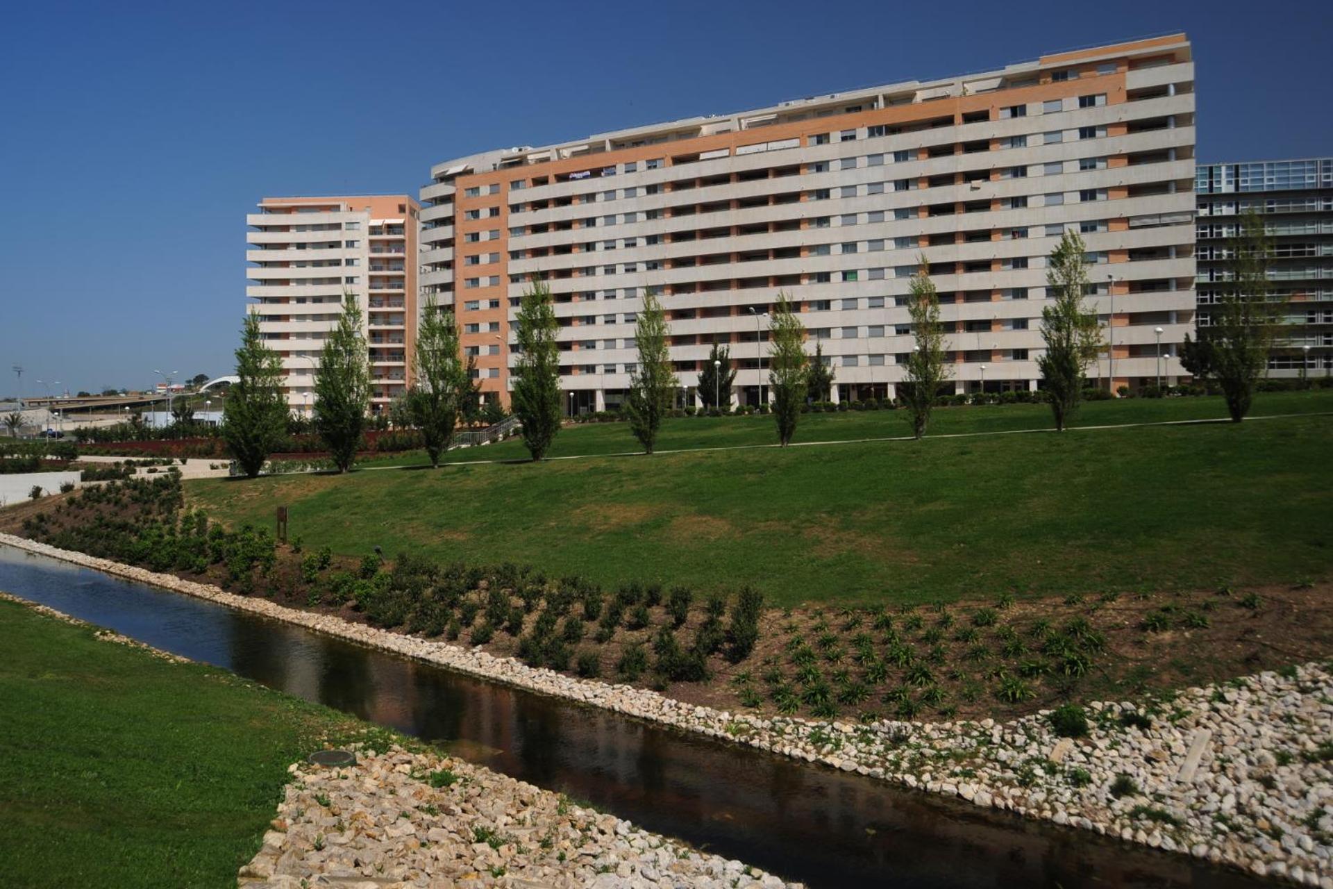 Apartment with Garden View - Photo 6