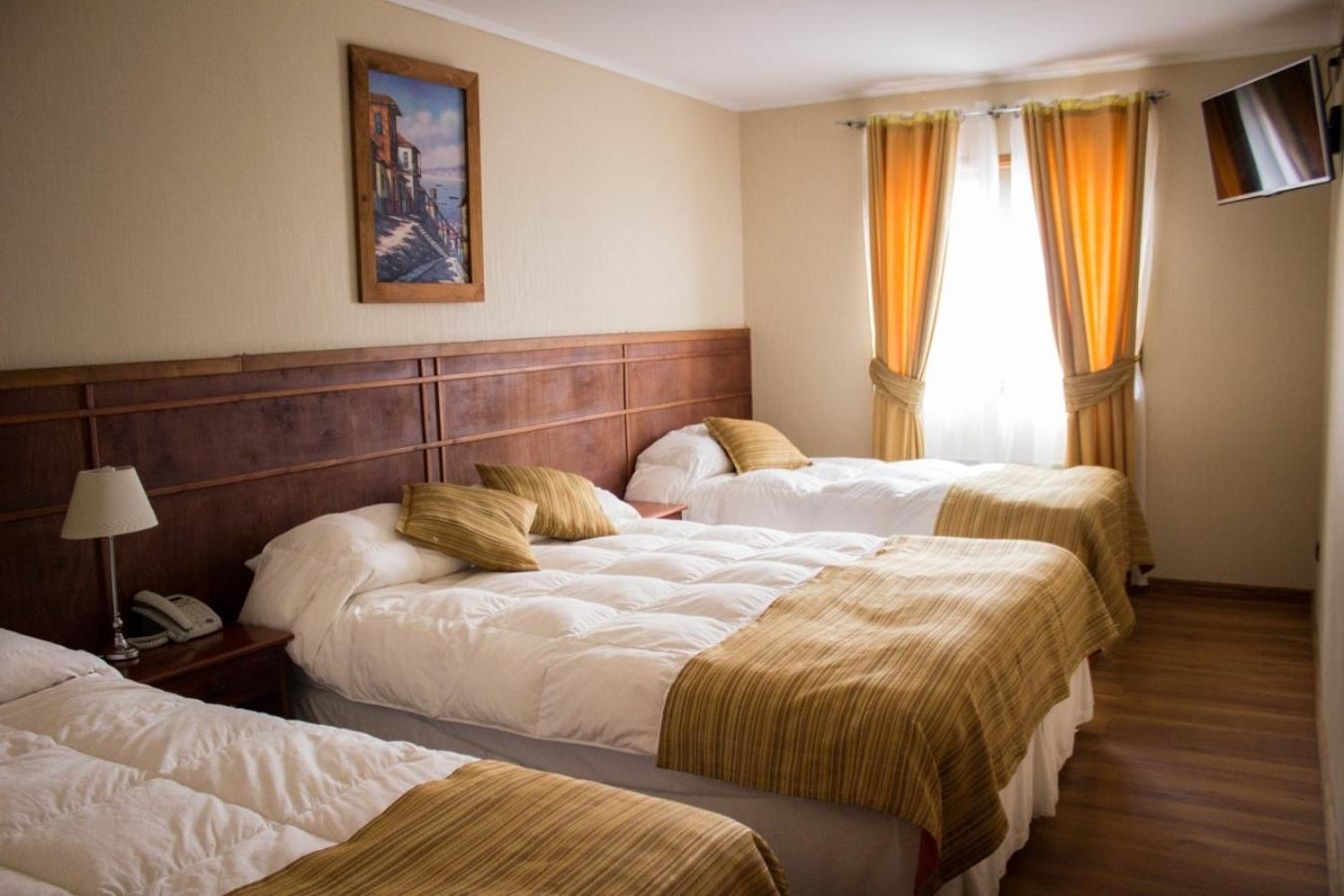 Triple Room with Private Bathroom