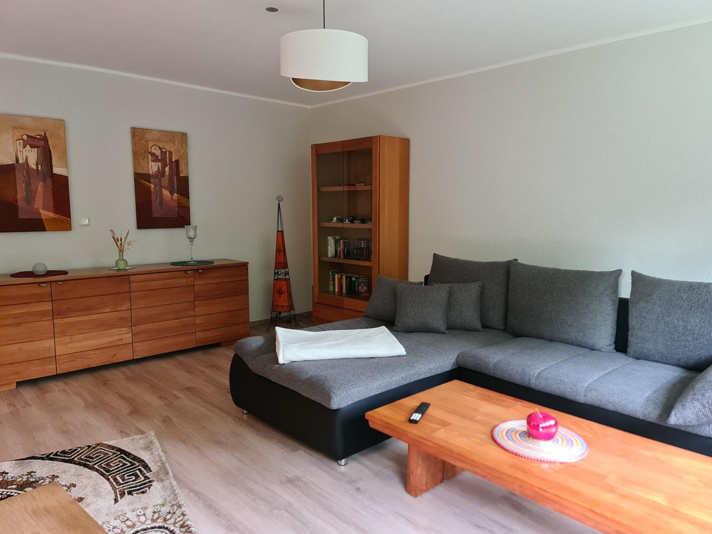 One-Bedroom Apartment photo 1