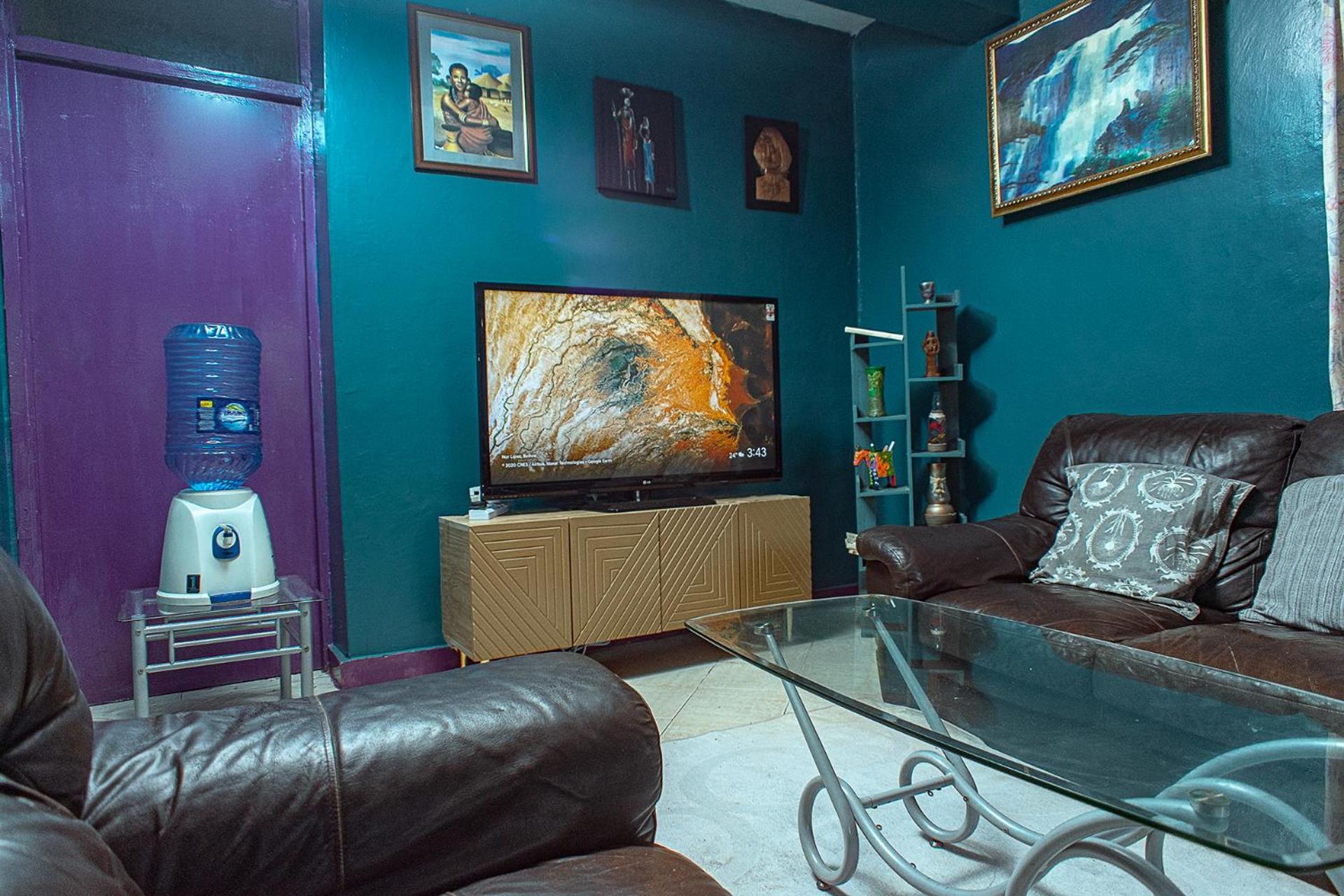 One-Bedroom Apartment photo 2