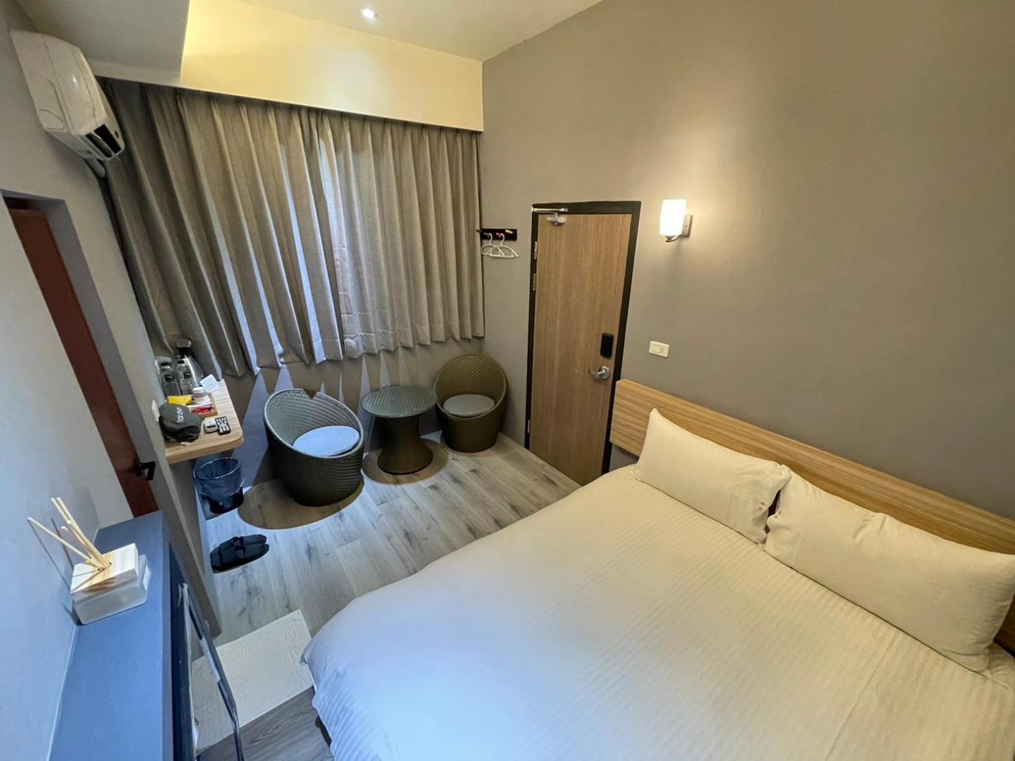 Economy Double Room photo 2