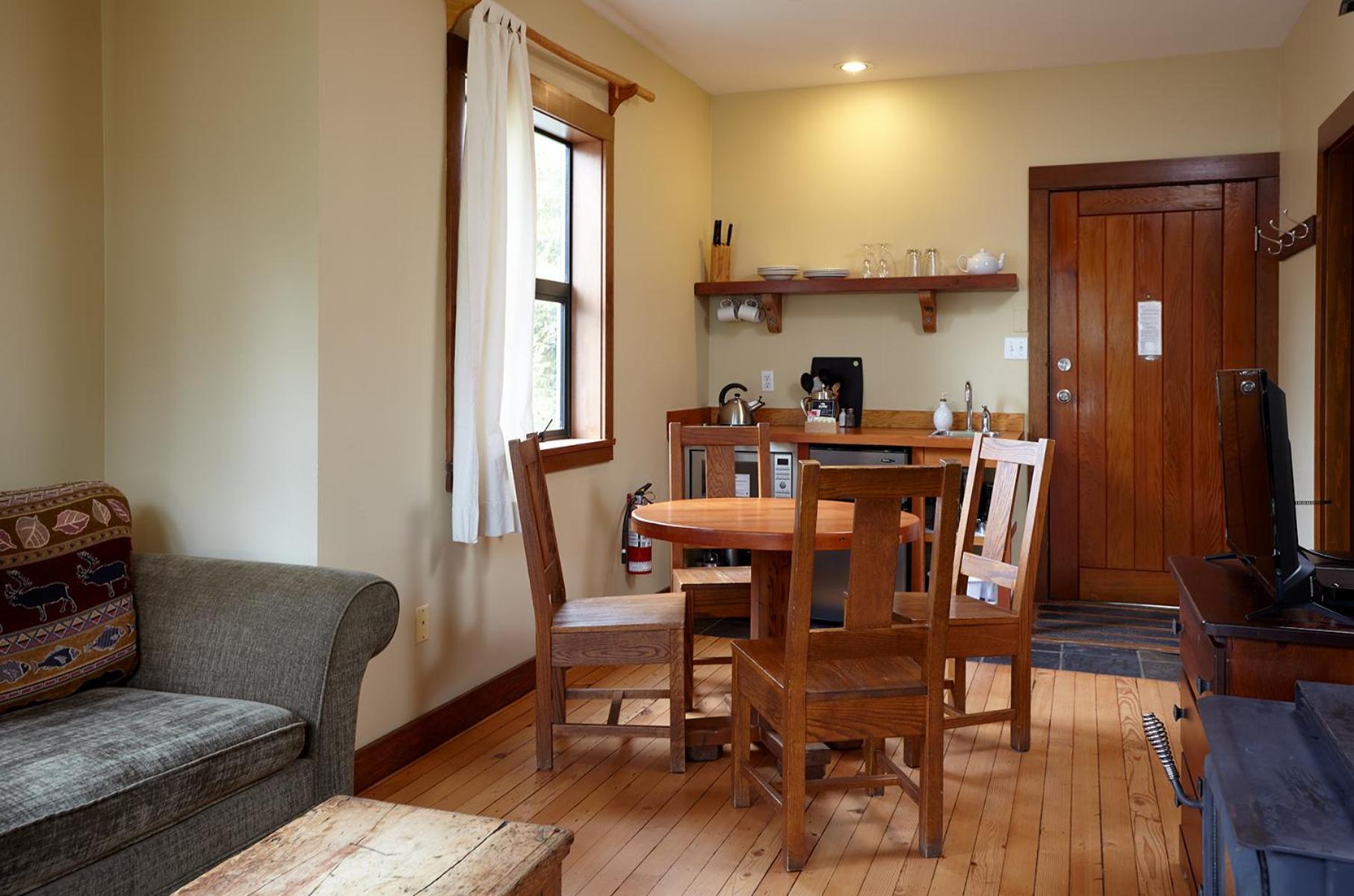 One-Bedroom Suite photo 2