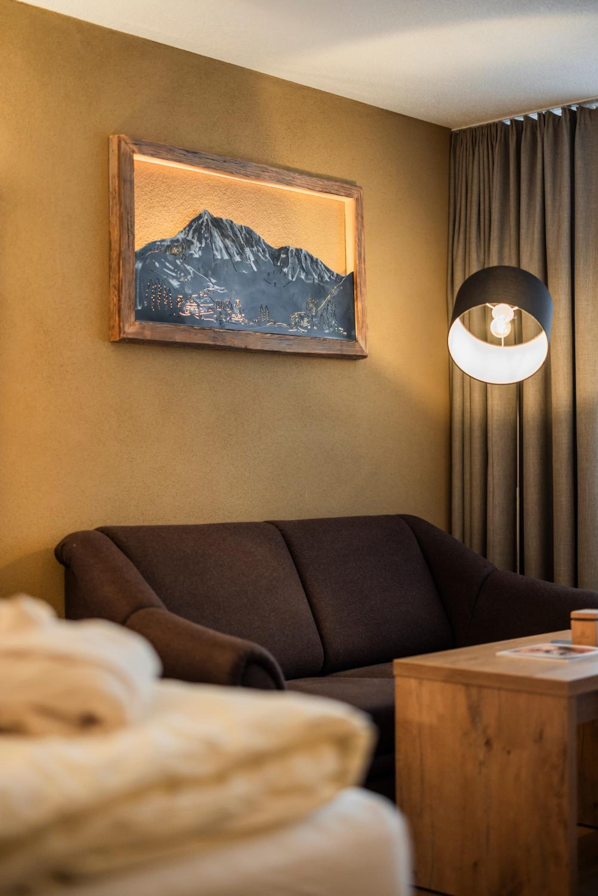 Superior Double or Twin Room with Mountain View photo 2