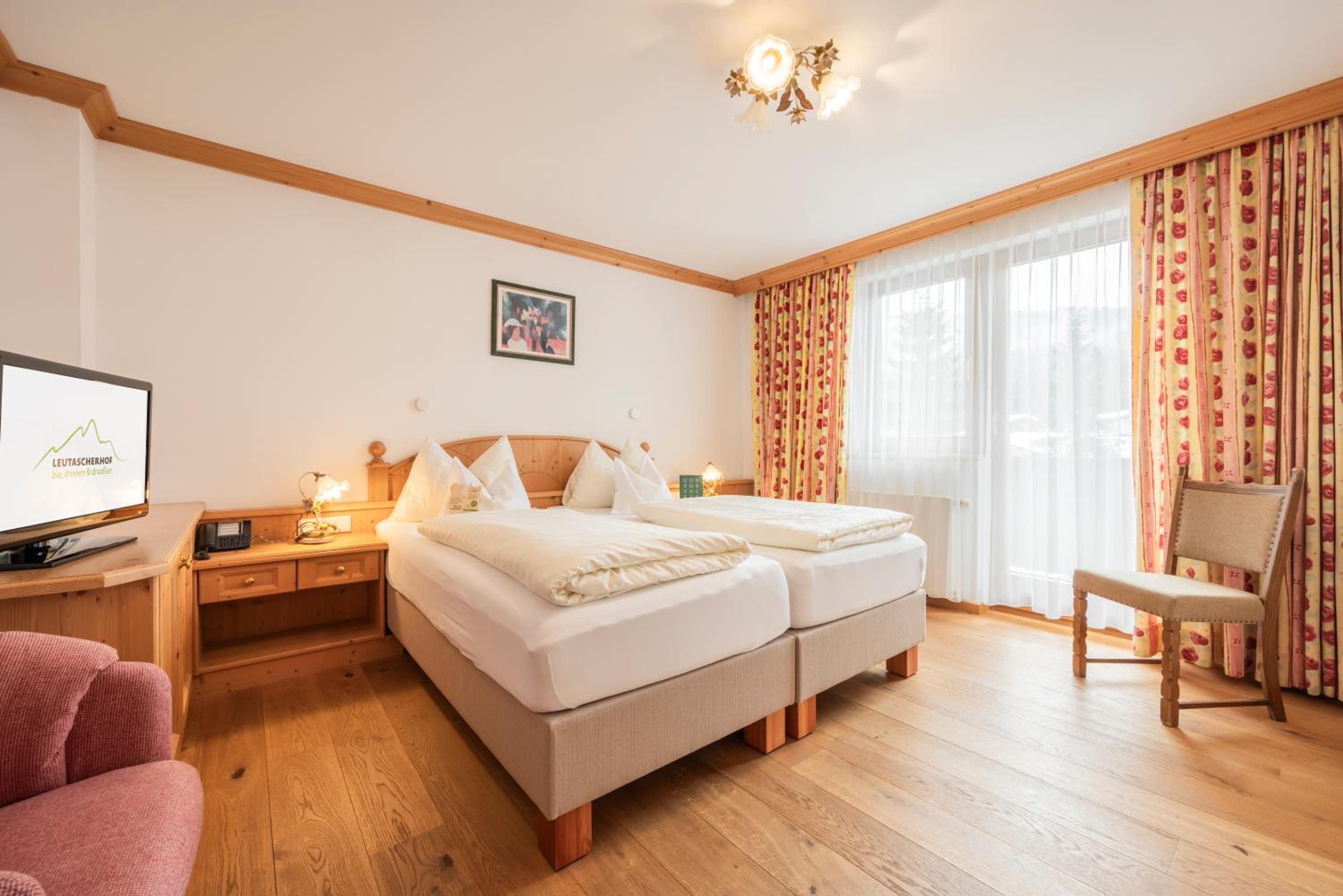 Suite with Balcony photo 3