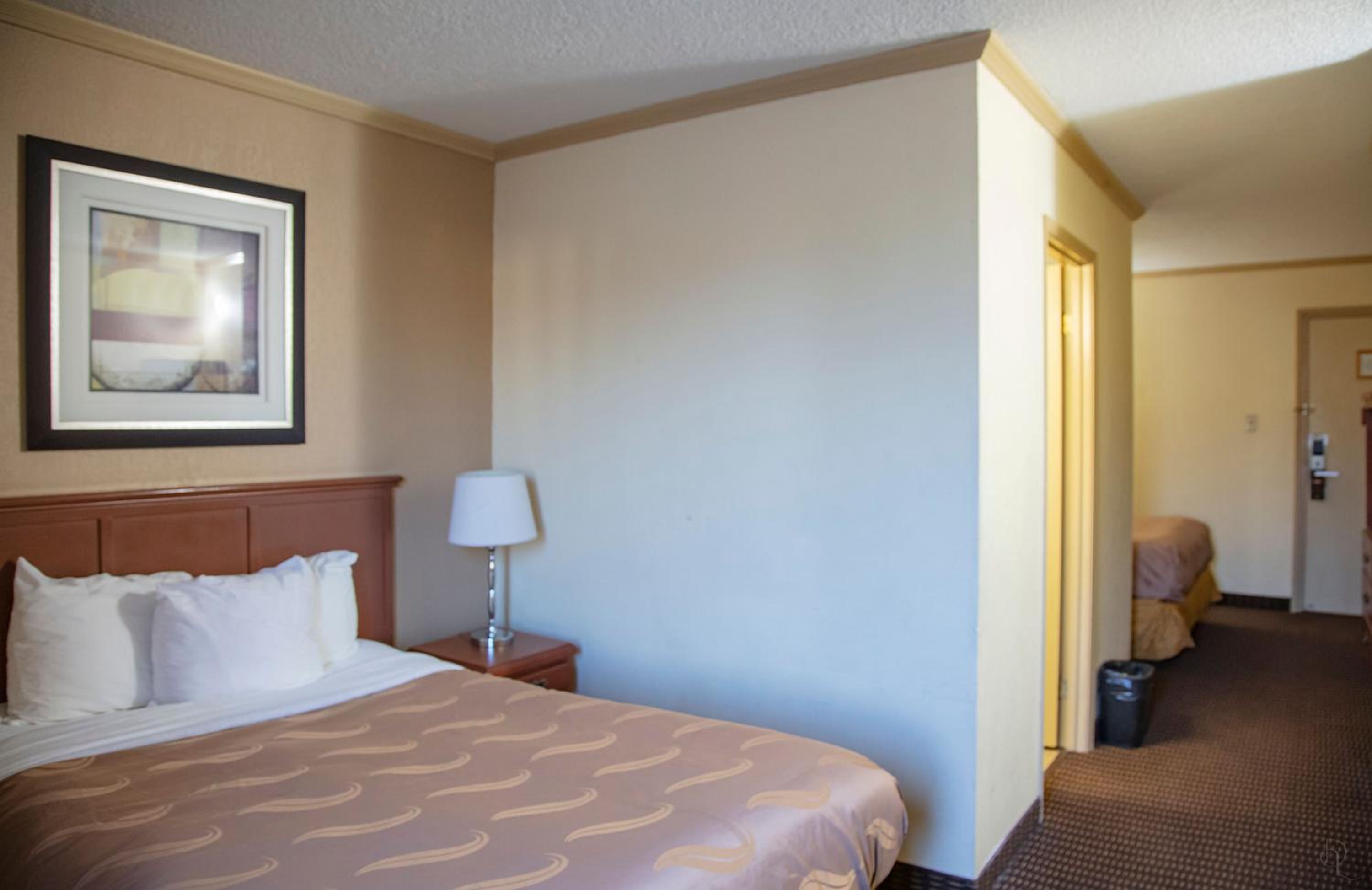 Double Room with Two Double Beds - Non-Smoking photo 2