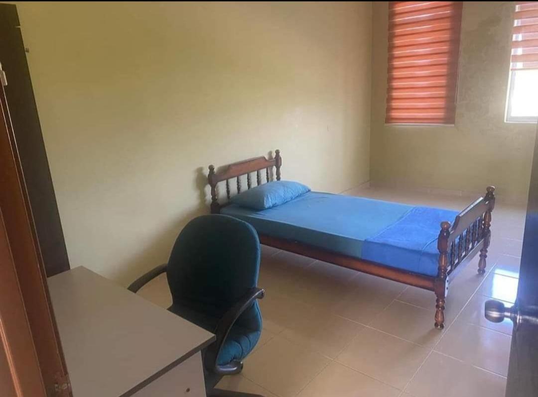 Three-Bedroom House photo 1