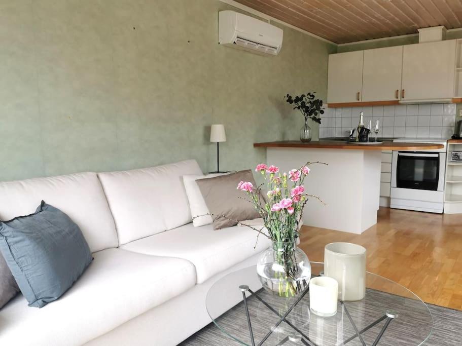 Two-Bedroom House photo 2