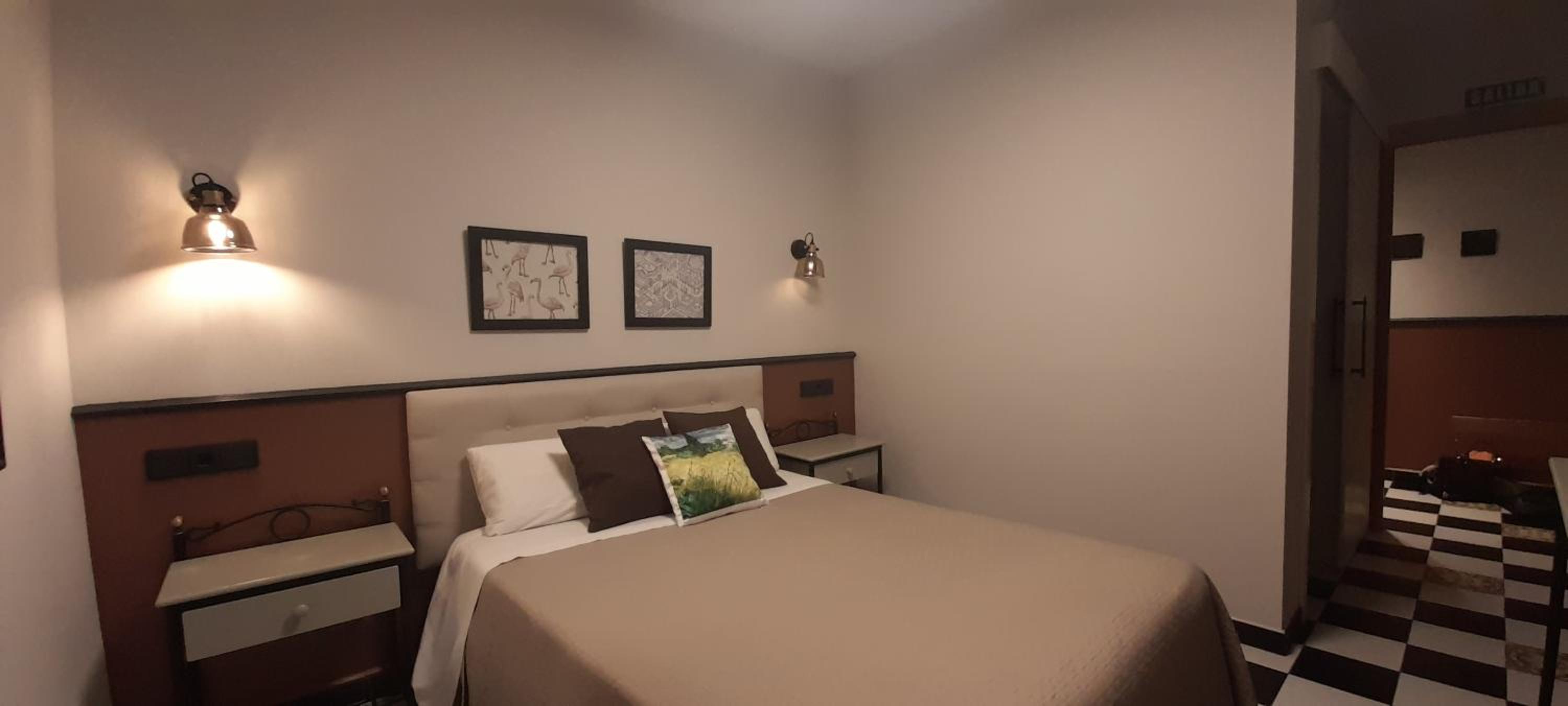 Double Room - Photo 1