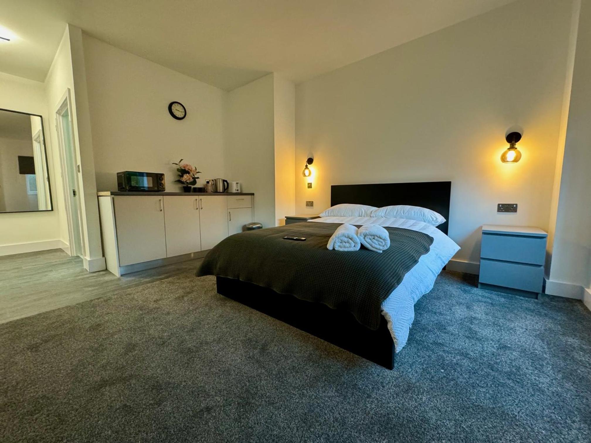 Deluxe Double Room with Shower