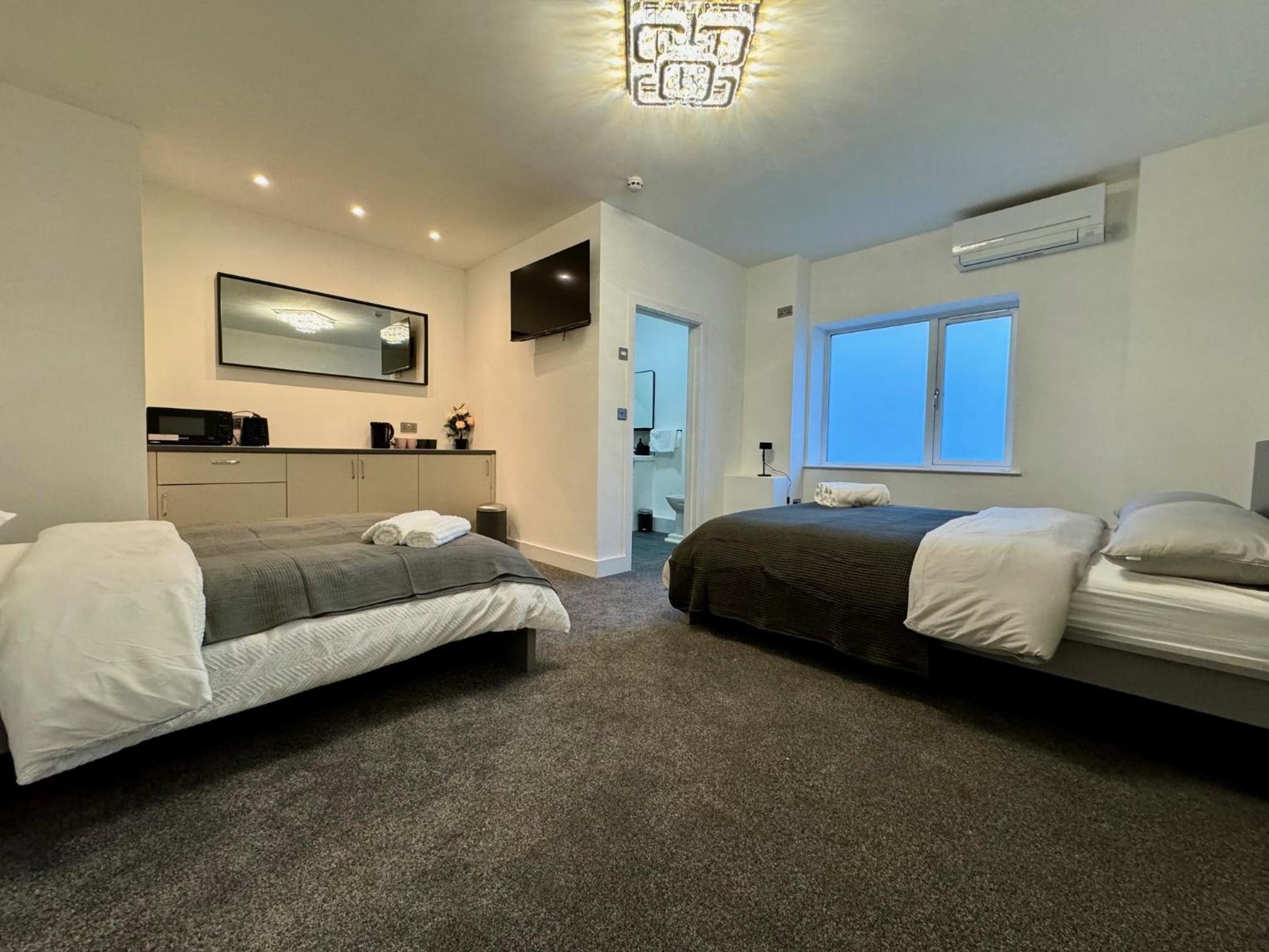 Deluxe Queen Room with Two Queen Beds