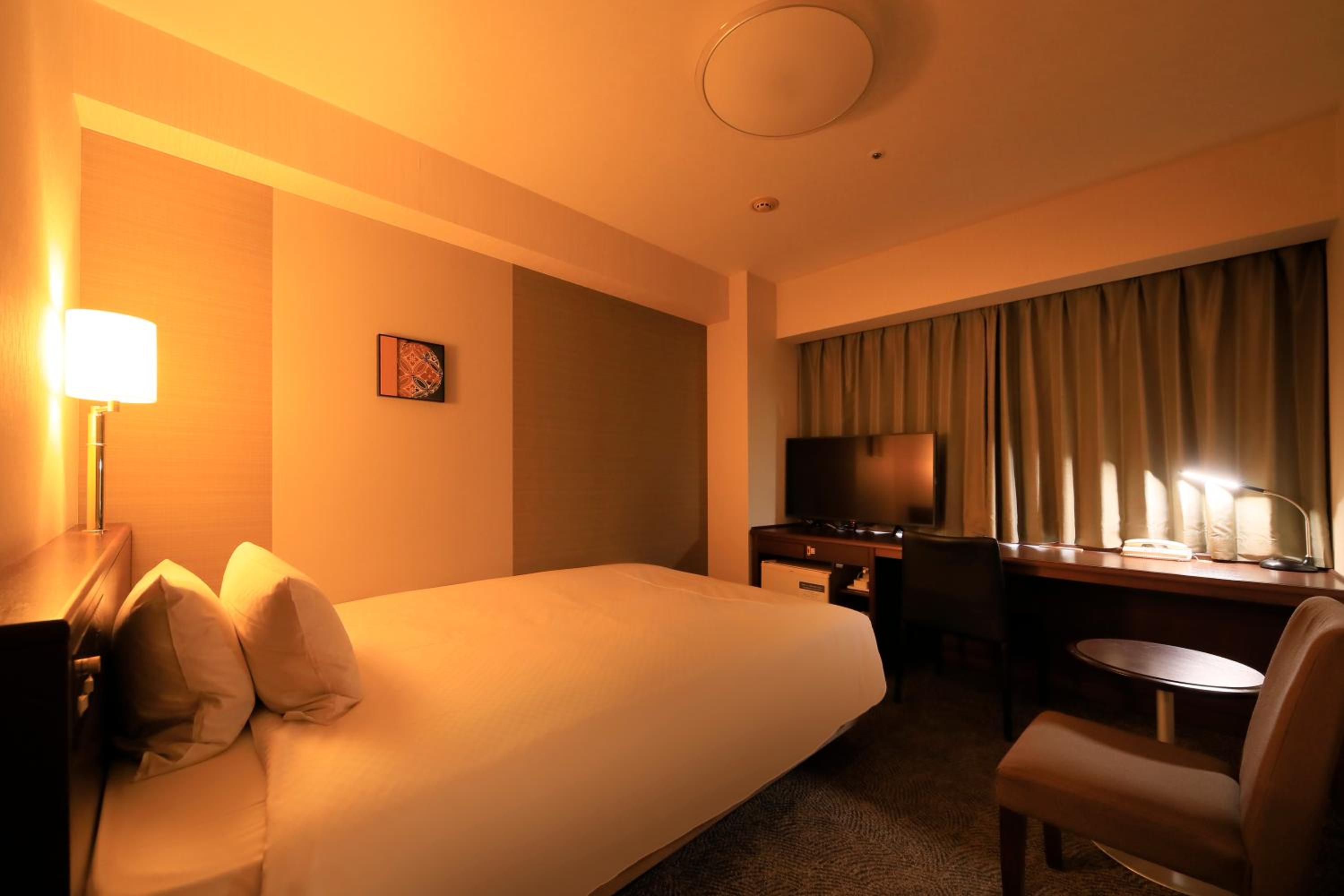 Double Room - Smoking photo 3