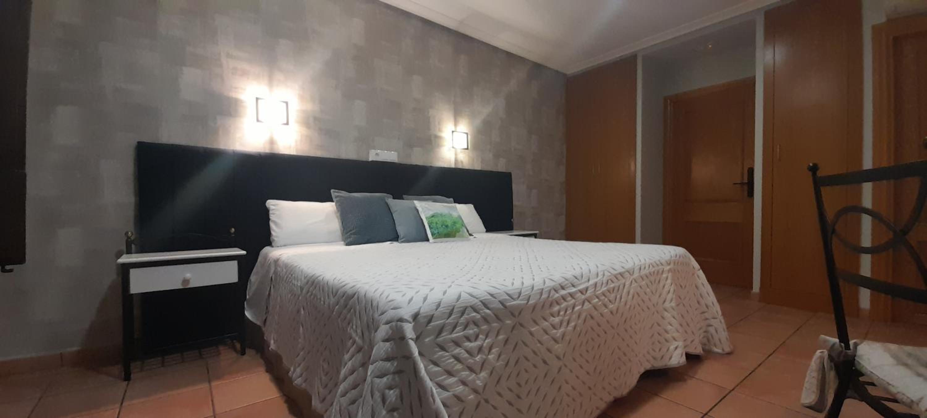 Triple Room - Photo 1