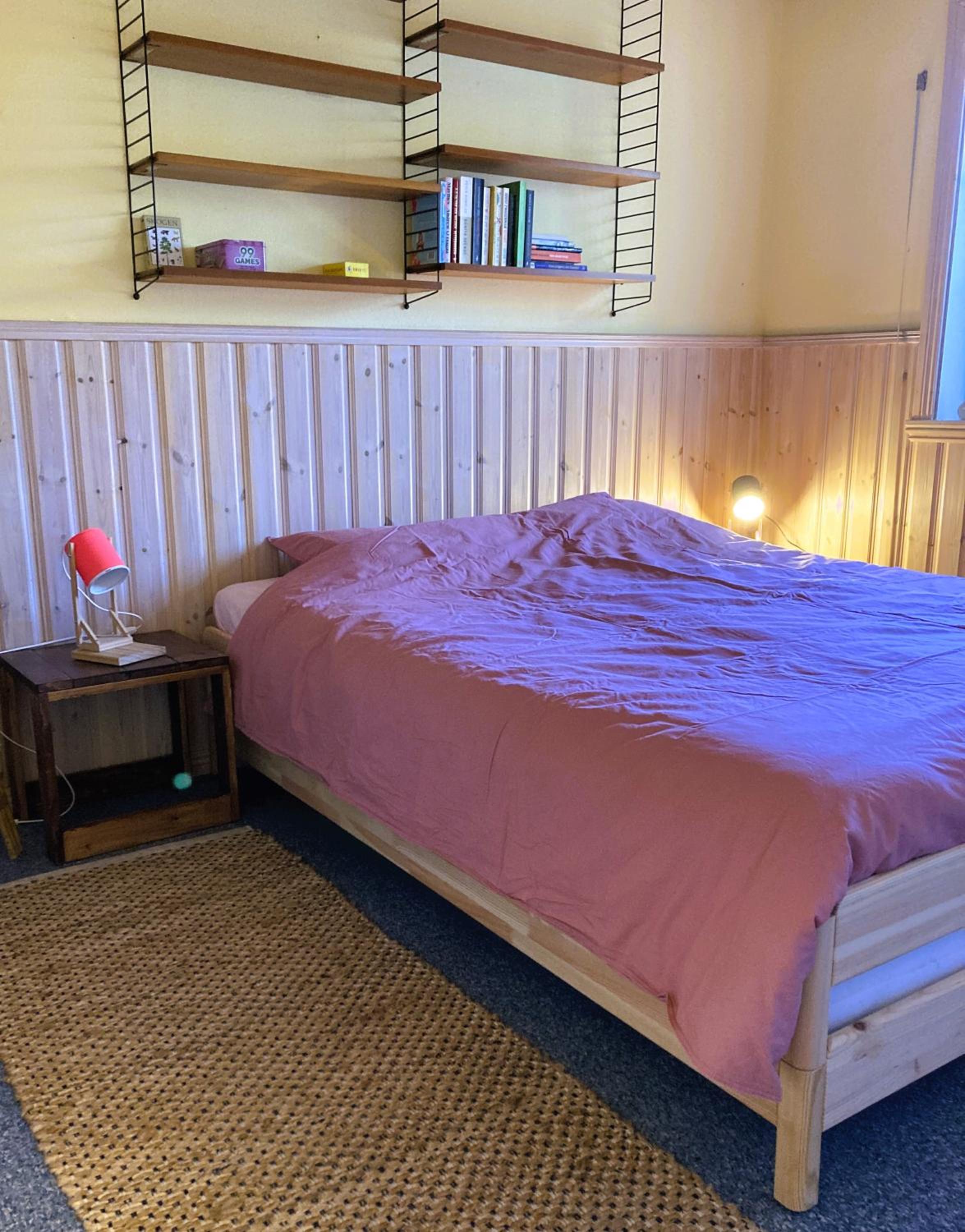 One-Bedroom Apartment photo 1
