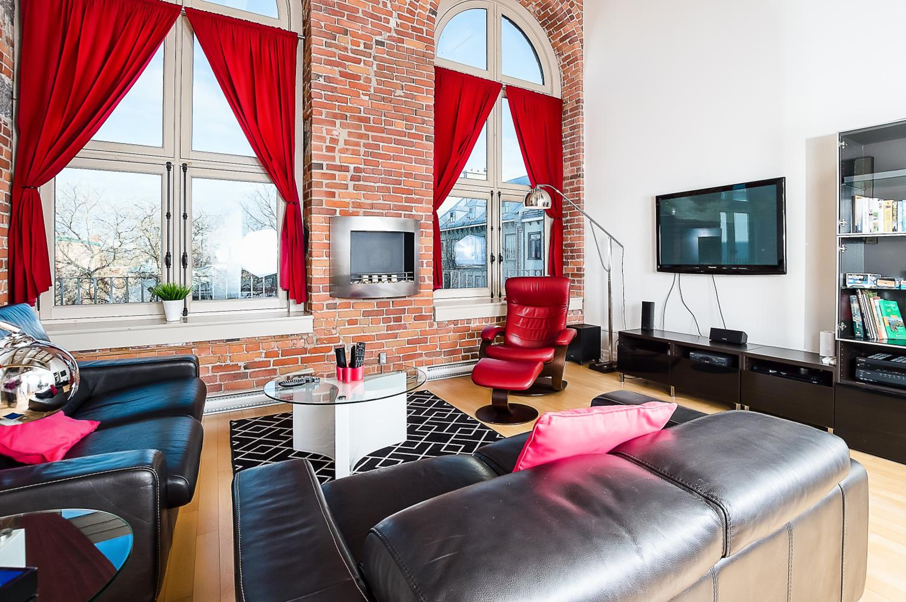 Apartment 206