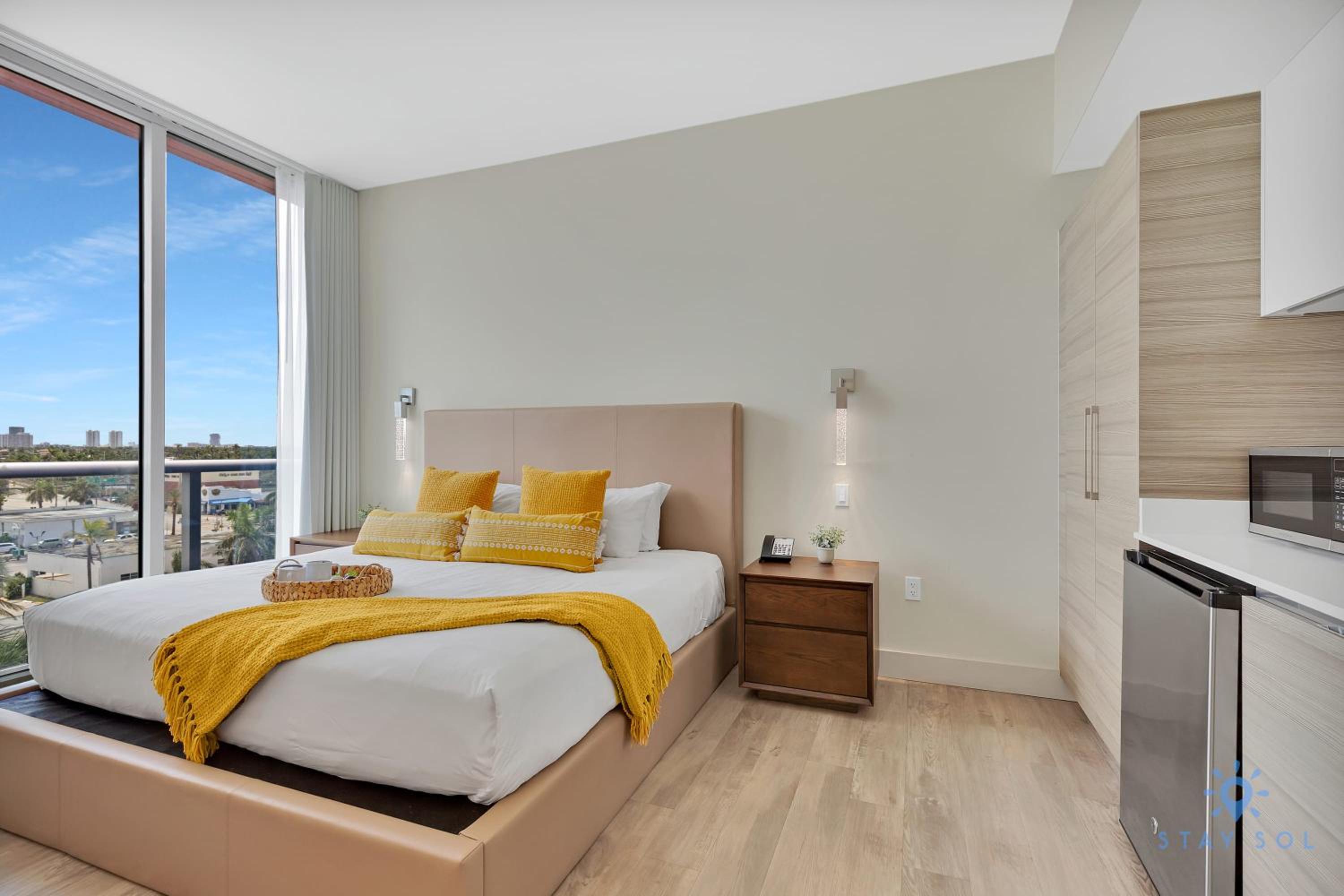 Superior Studio Bay View
