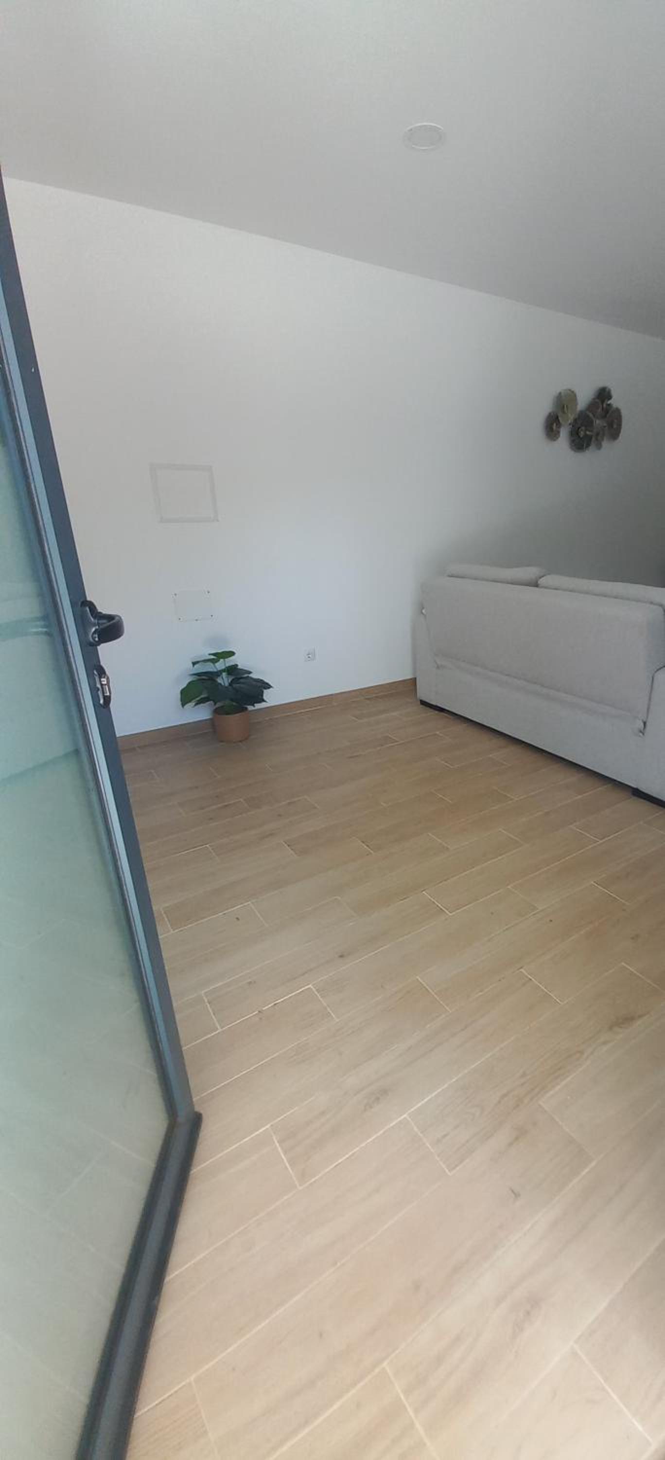 One-Bedroom House photo 1