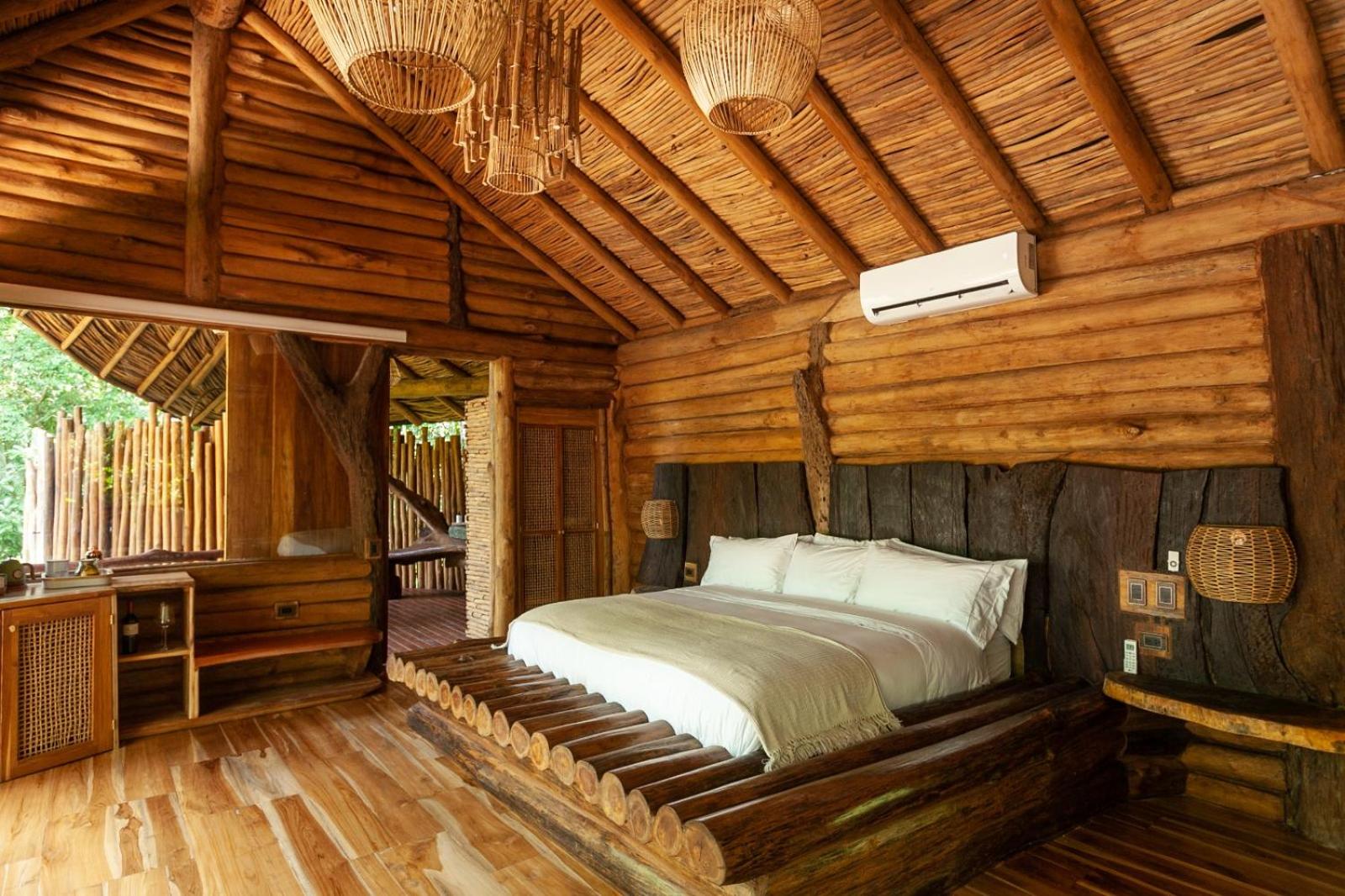 King Suite with Spa Bath photo 1
