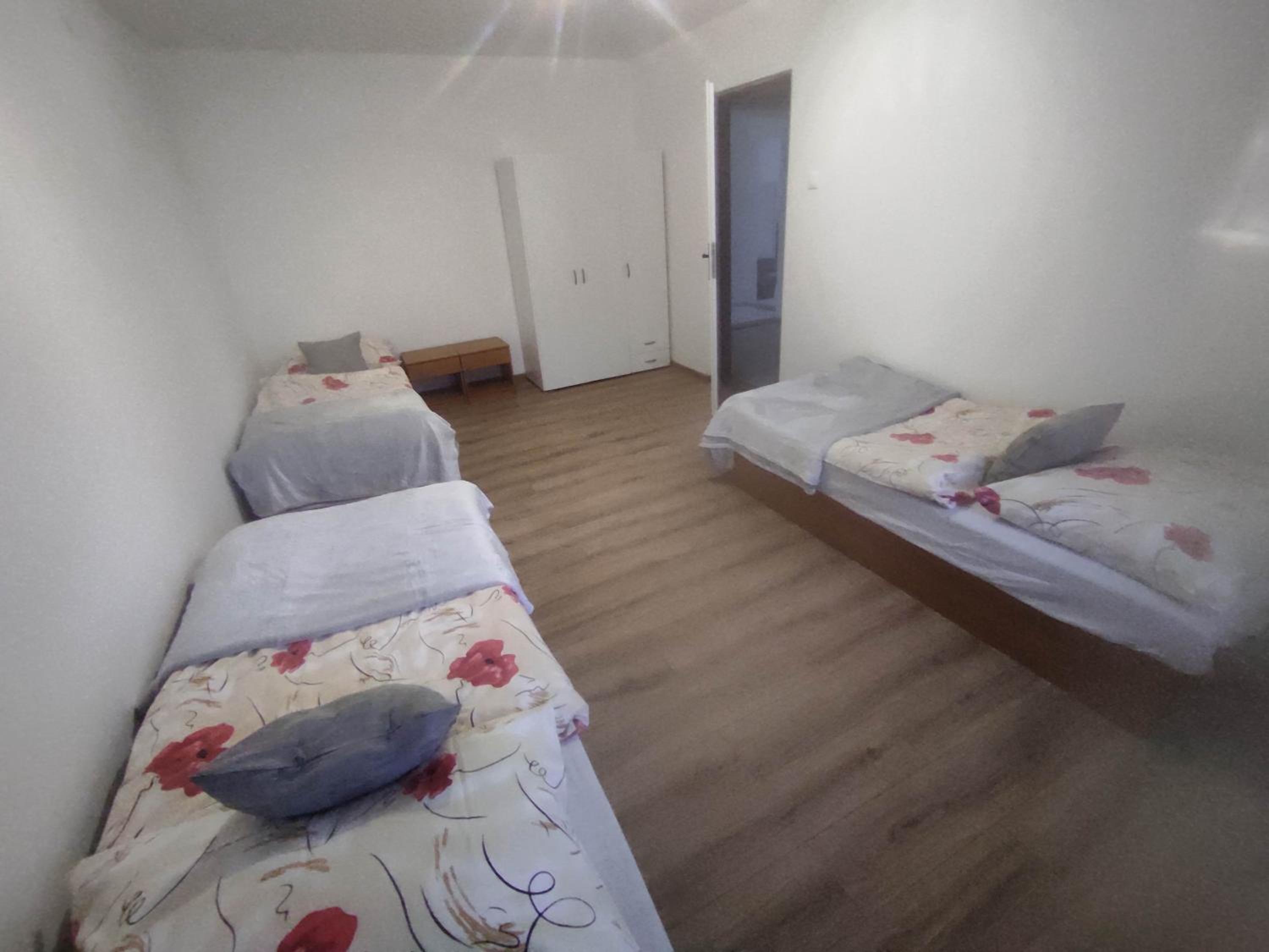 Apartment photo 3