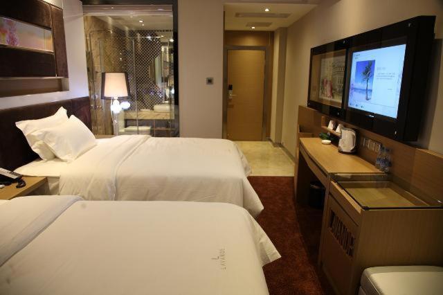 Mainland Chinese Citizens - Deluxe Twin Room photo 3