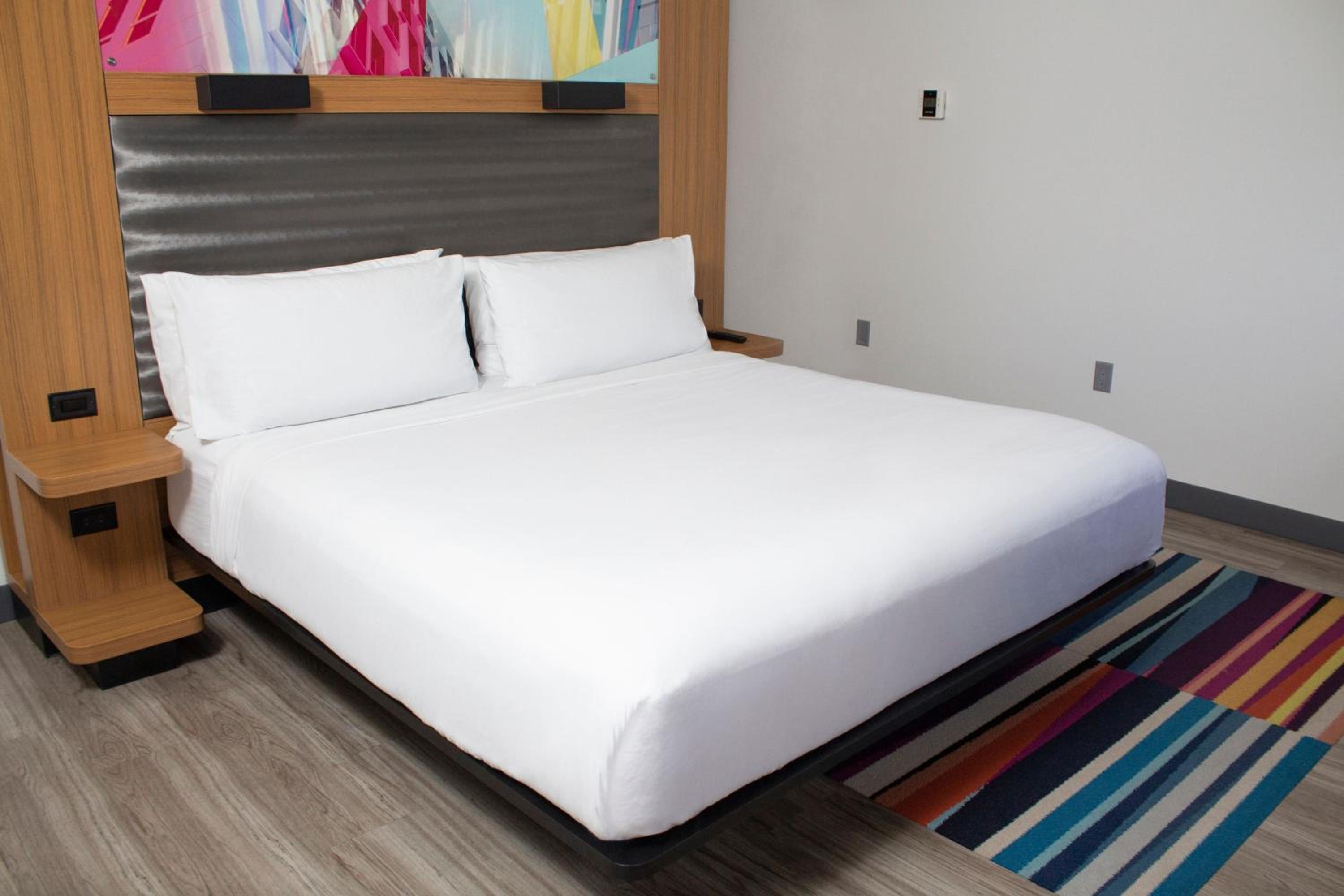 King Guest Room photo 3