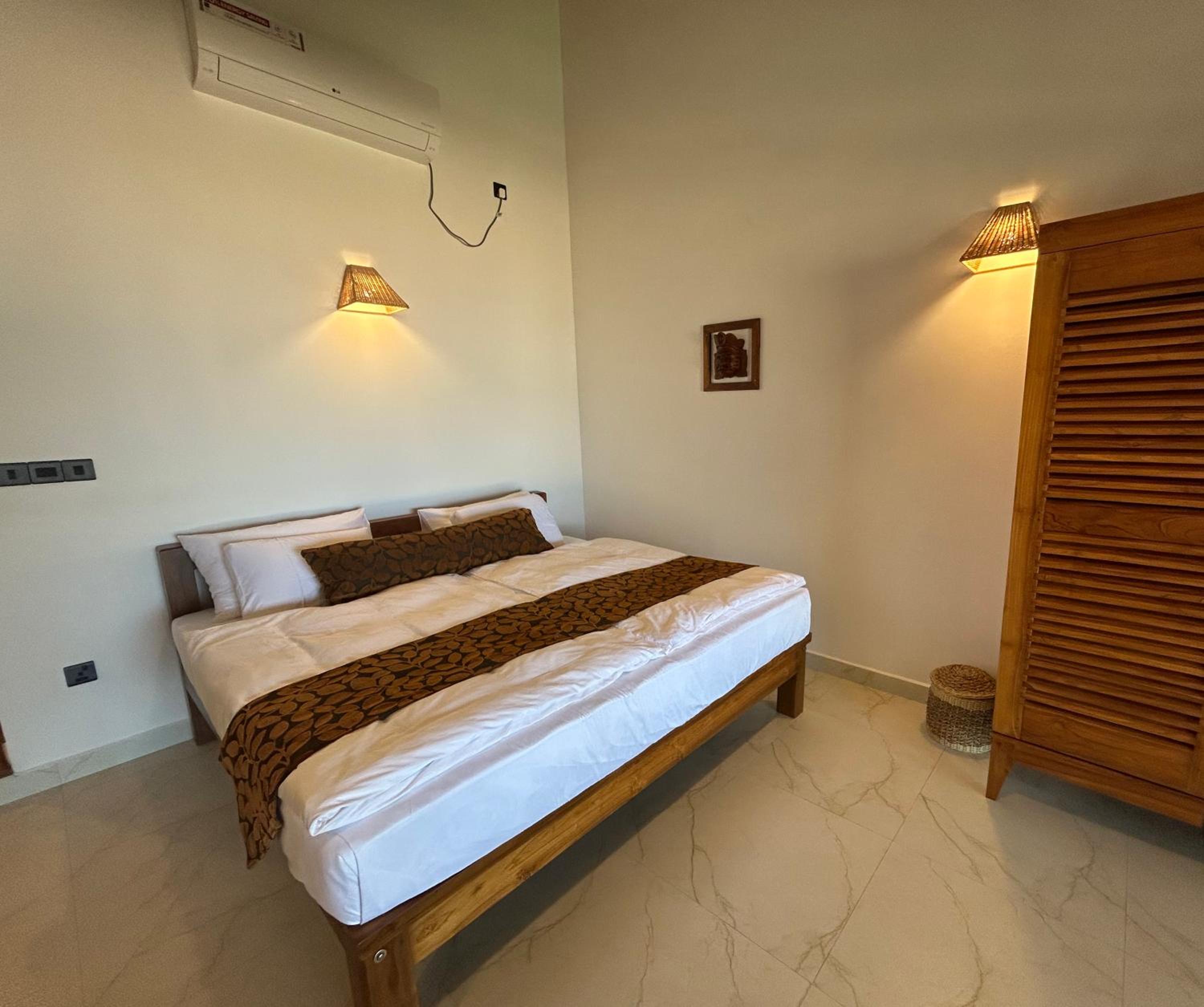 Deluxe Double Room with Balcony and Sea View photo 2