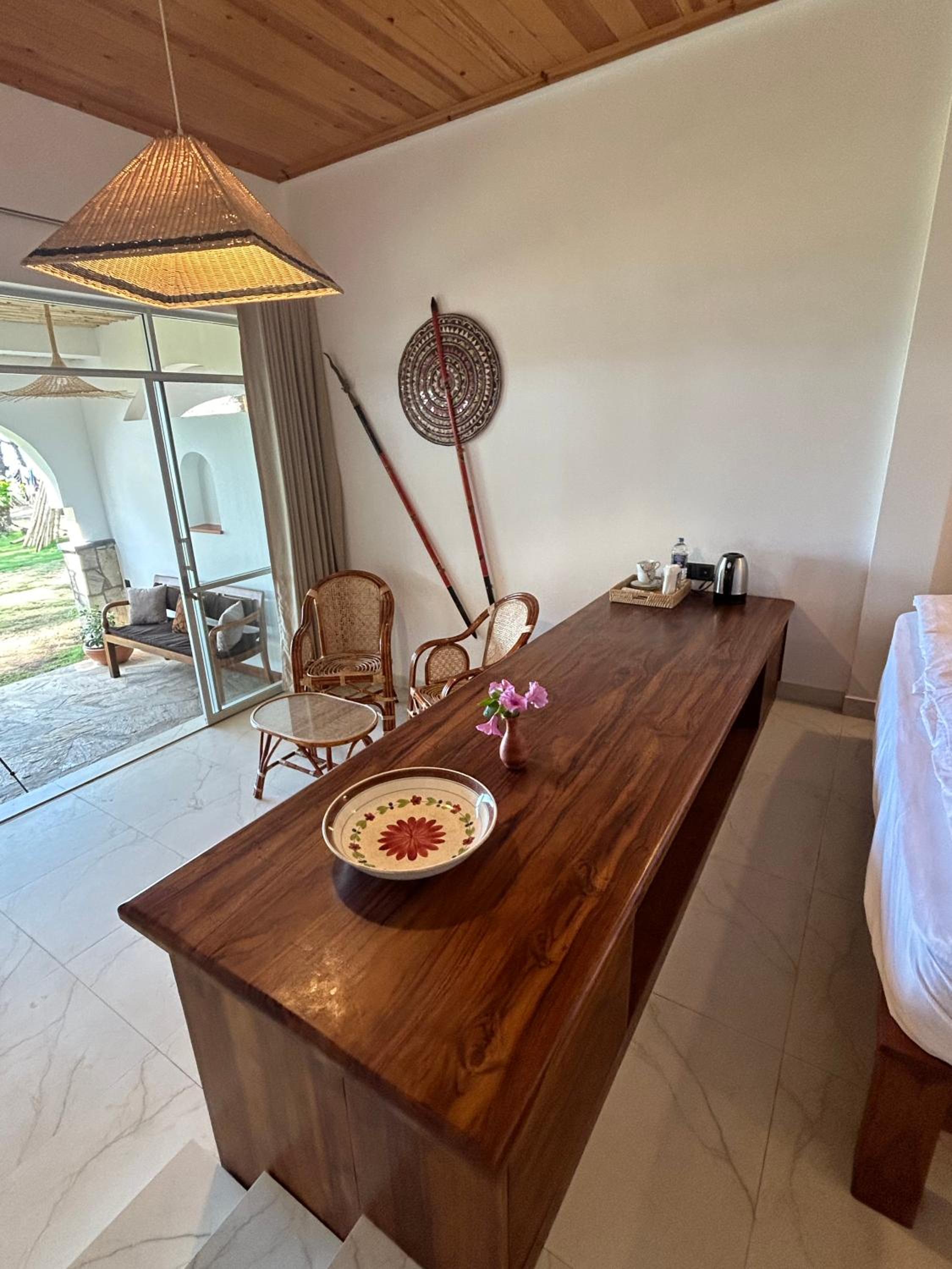 Deluxe Double Room with Balcony and Sea View photo 3