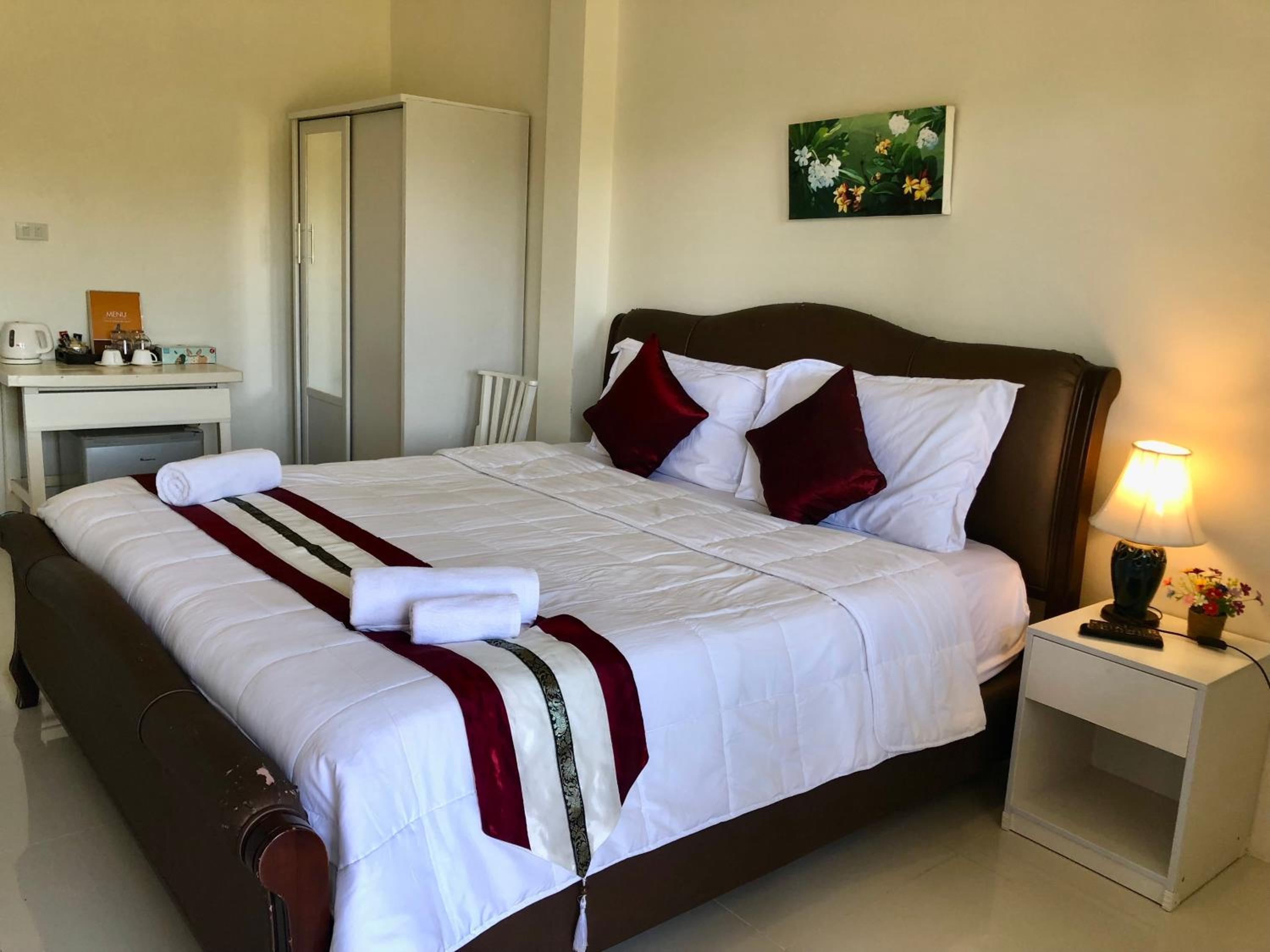 Double Room with Balcony - Photo 5