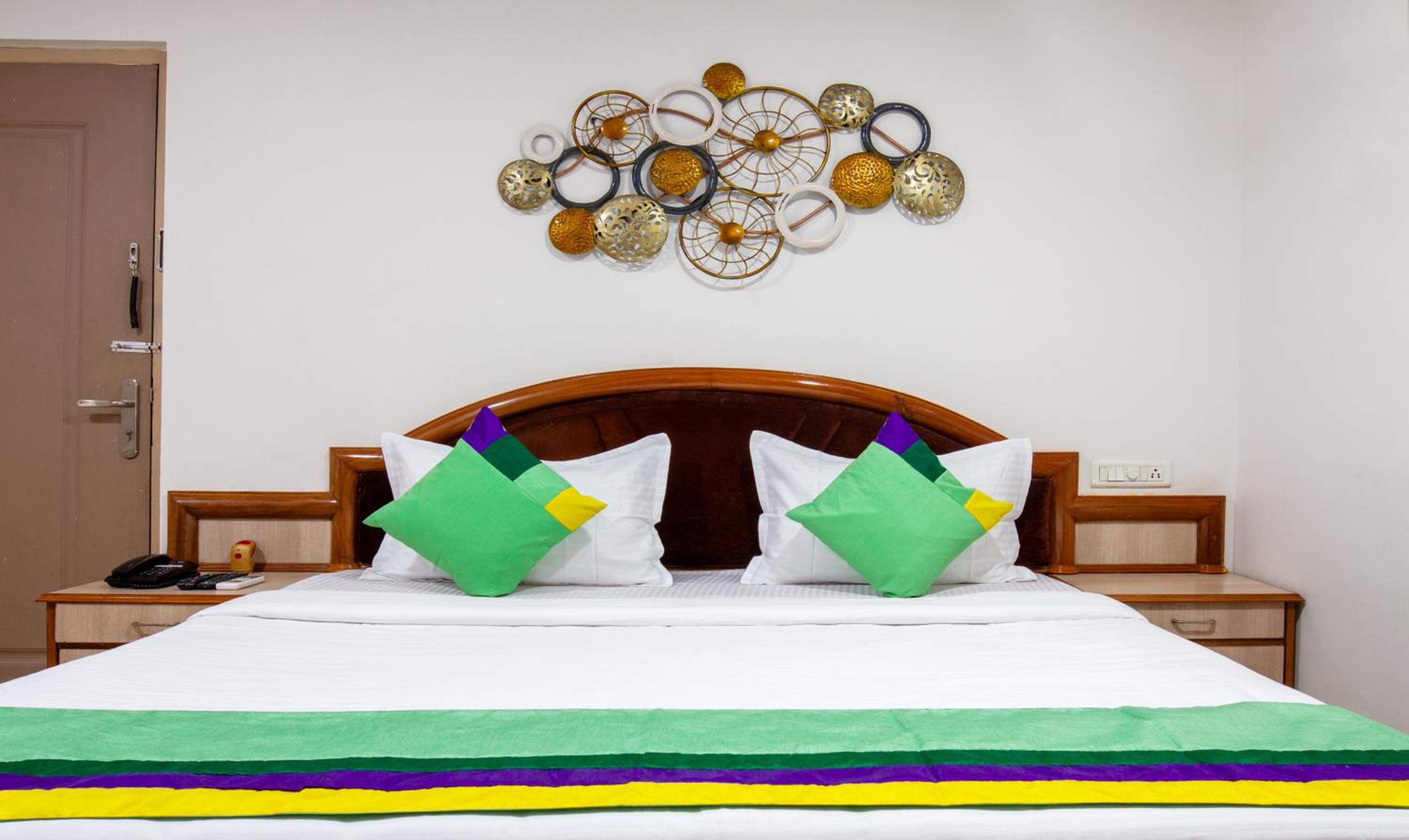 Standard Double Room - Photo 5